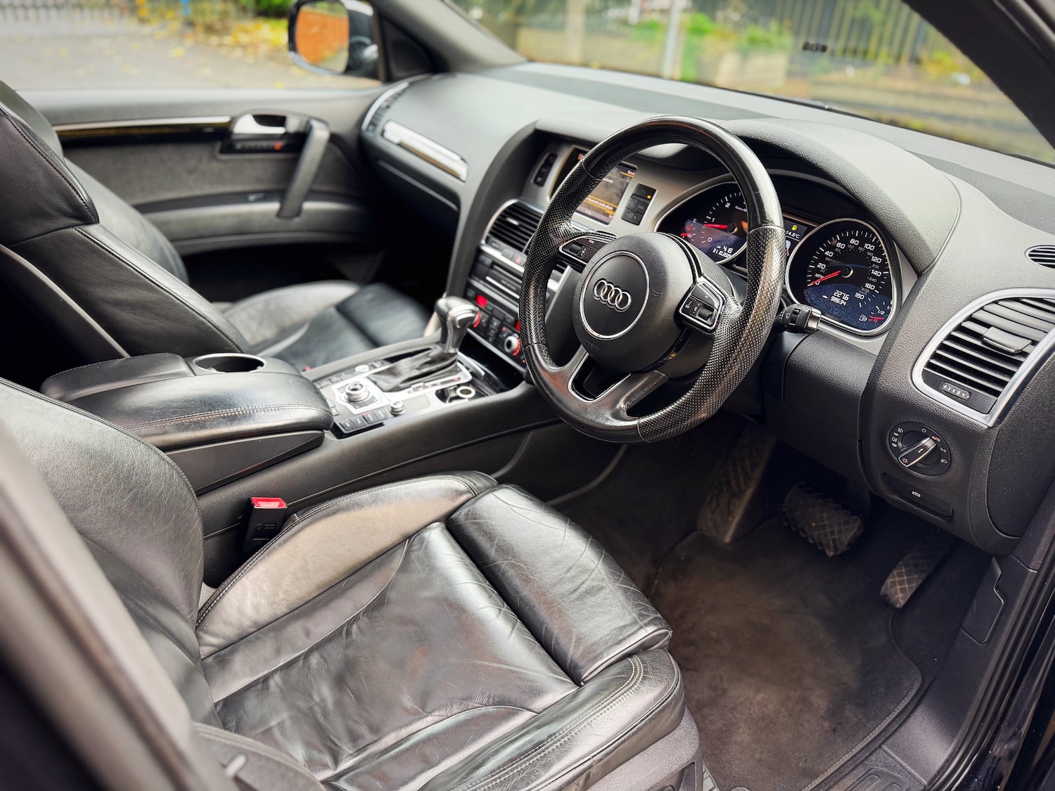 Used Audi Q7 2014 for sale - 76436684: Photo 30