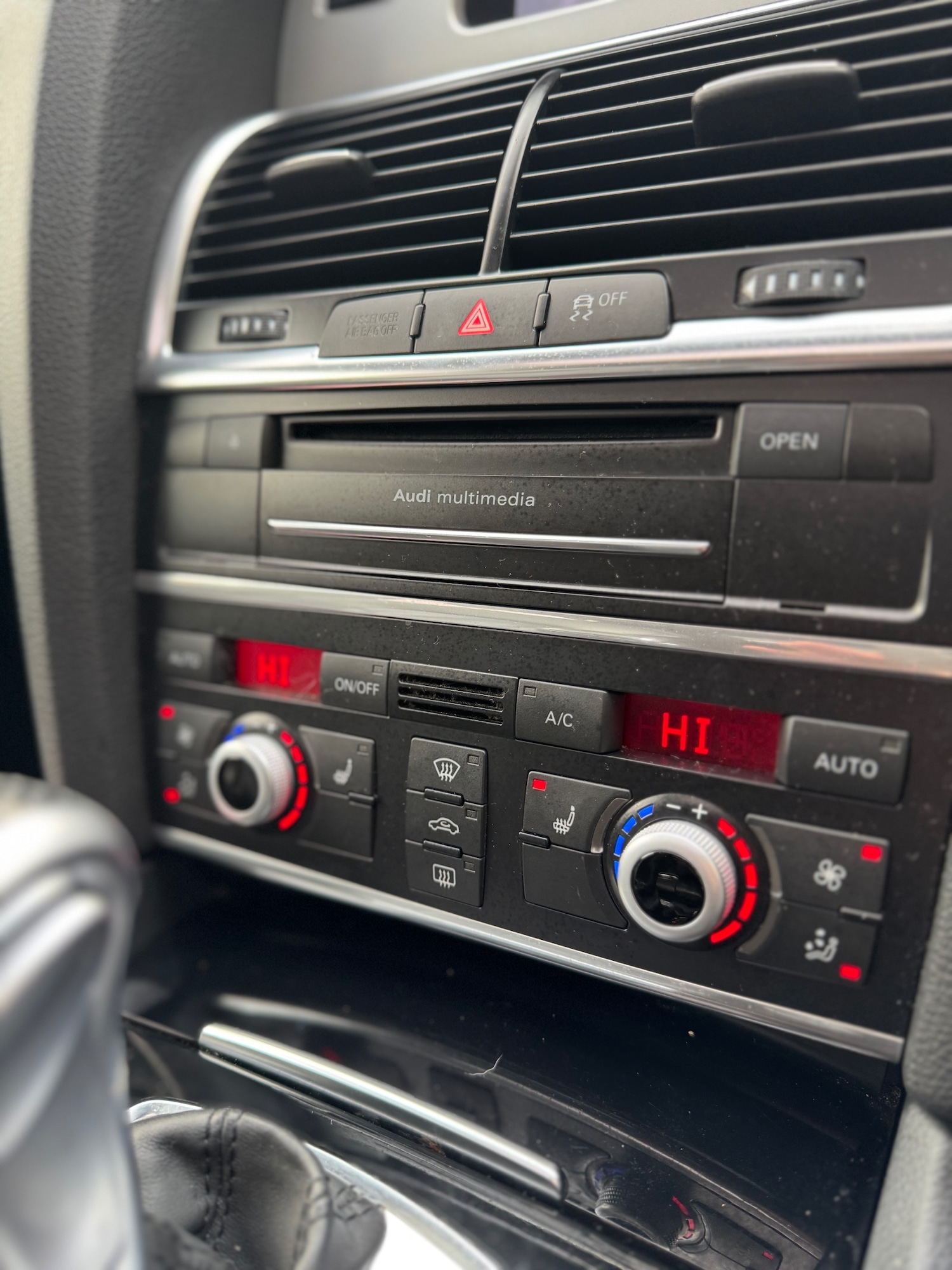 Used Audi Q7 2014 for sale - 76436684: Photo 65