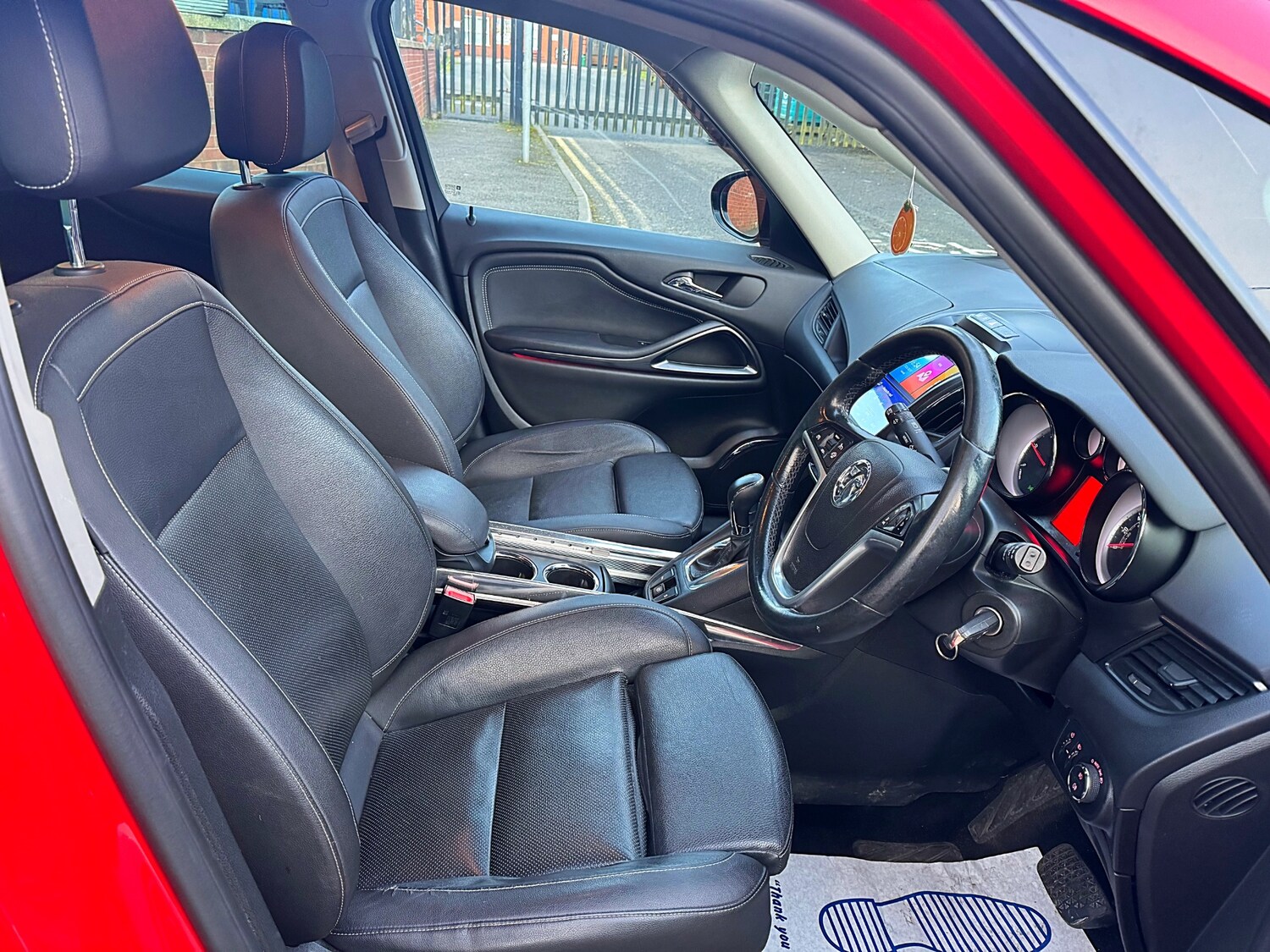 Used Vauxhall Zafira 2016 for sale - 77587842: Photo 31