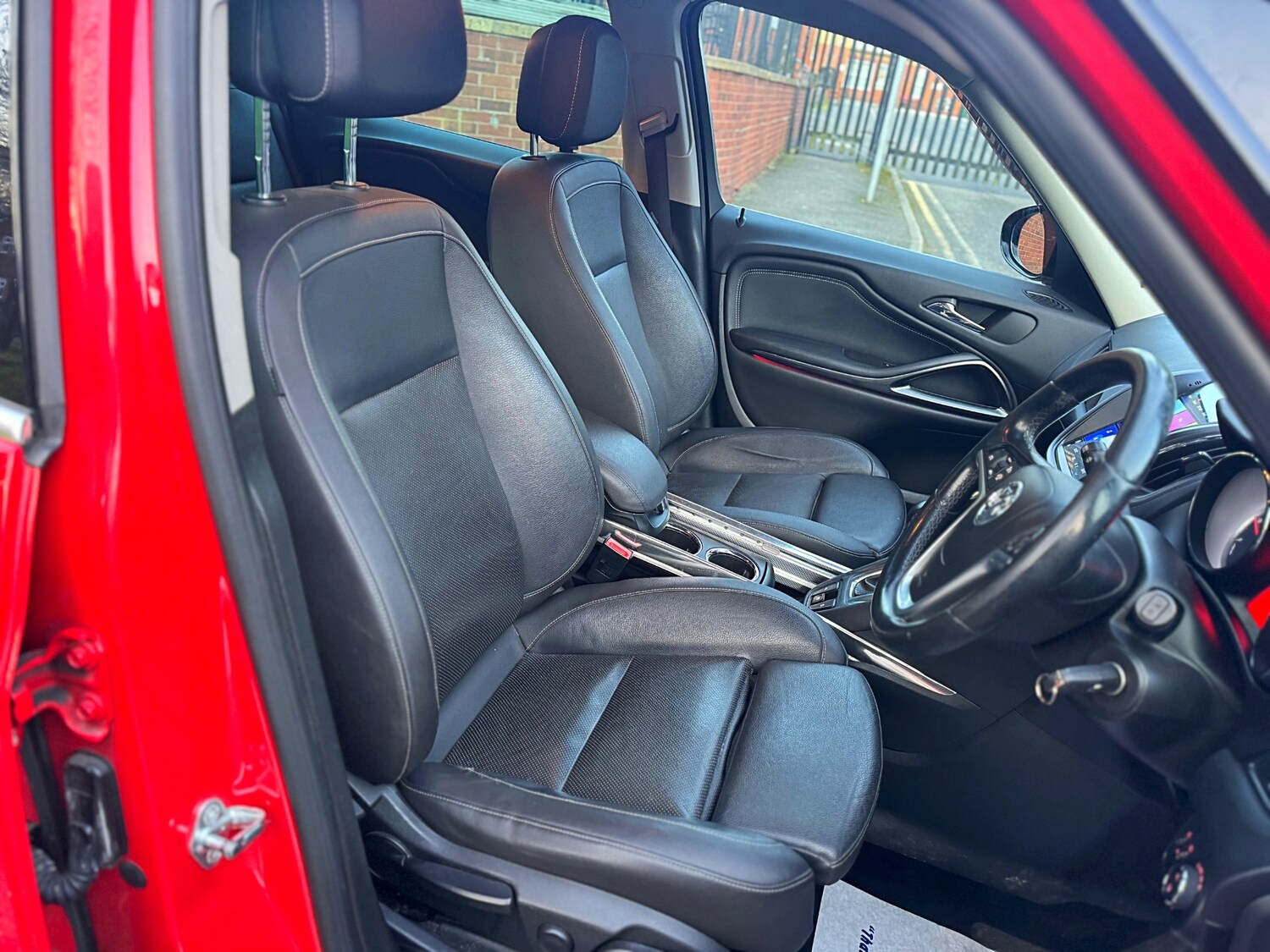 Used Vauxhall Zafira 2016 for sale - 77587842: Photo 32