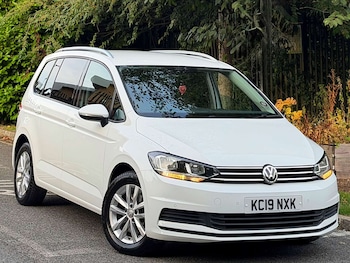 Used Volkswagen Touran 2019 for sale - 79498444: Photo