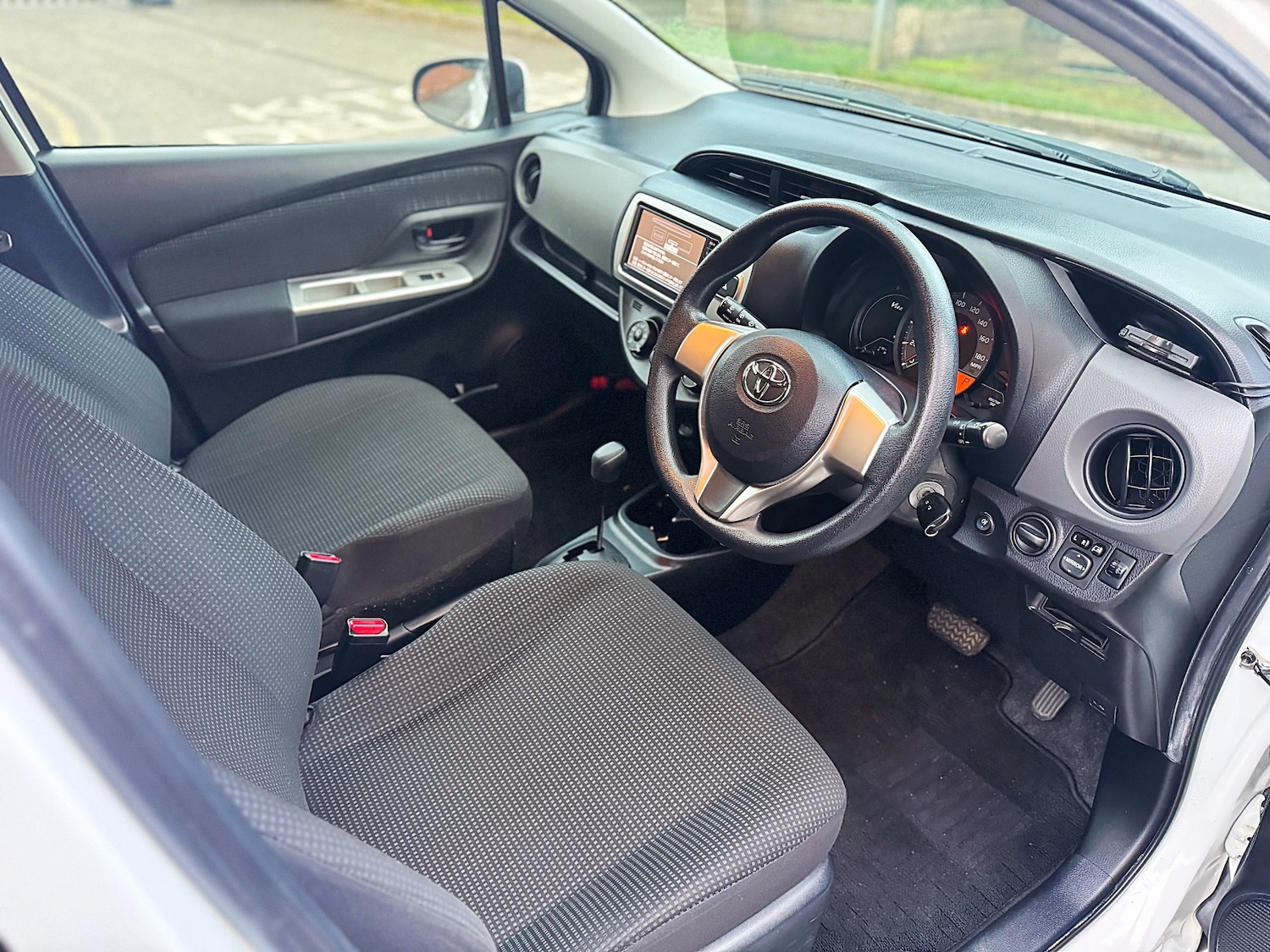 Used Toyota Vitz 2026 for sale - 78058986: Photo 28