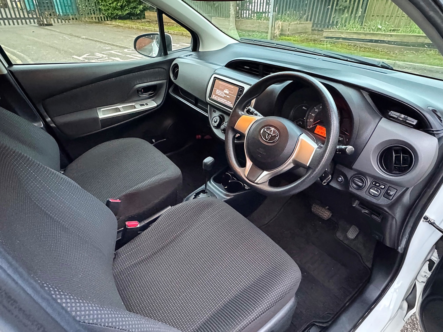 Used Toyota Vitz 2026 for sale - 78058986: Photo 29