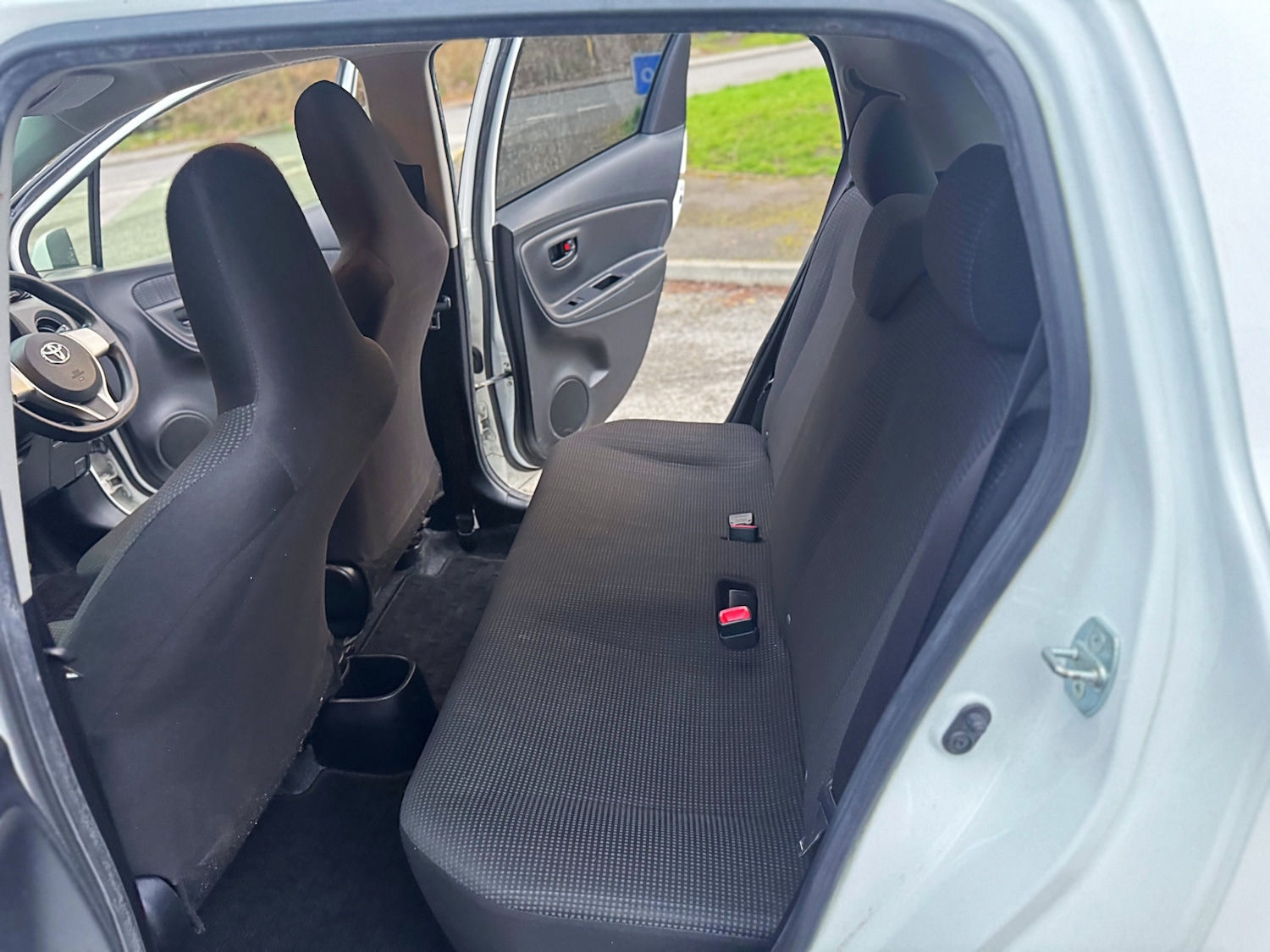 Used Toyota Vitz 2026 for sale - 78058986: Photo 37