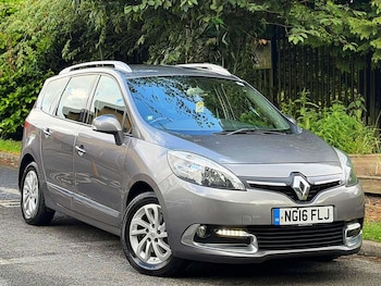Used Renault Grand Scenic 2016 for sale - 78883156: Photo