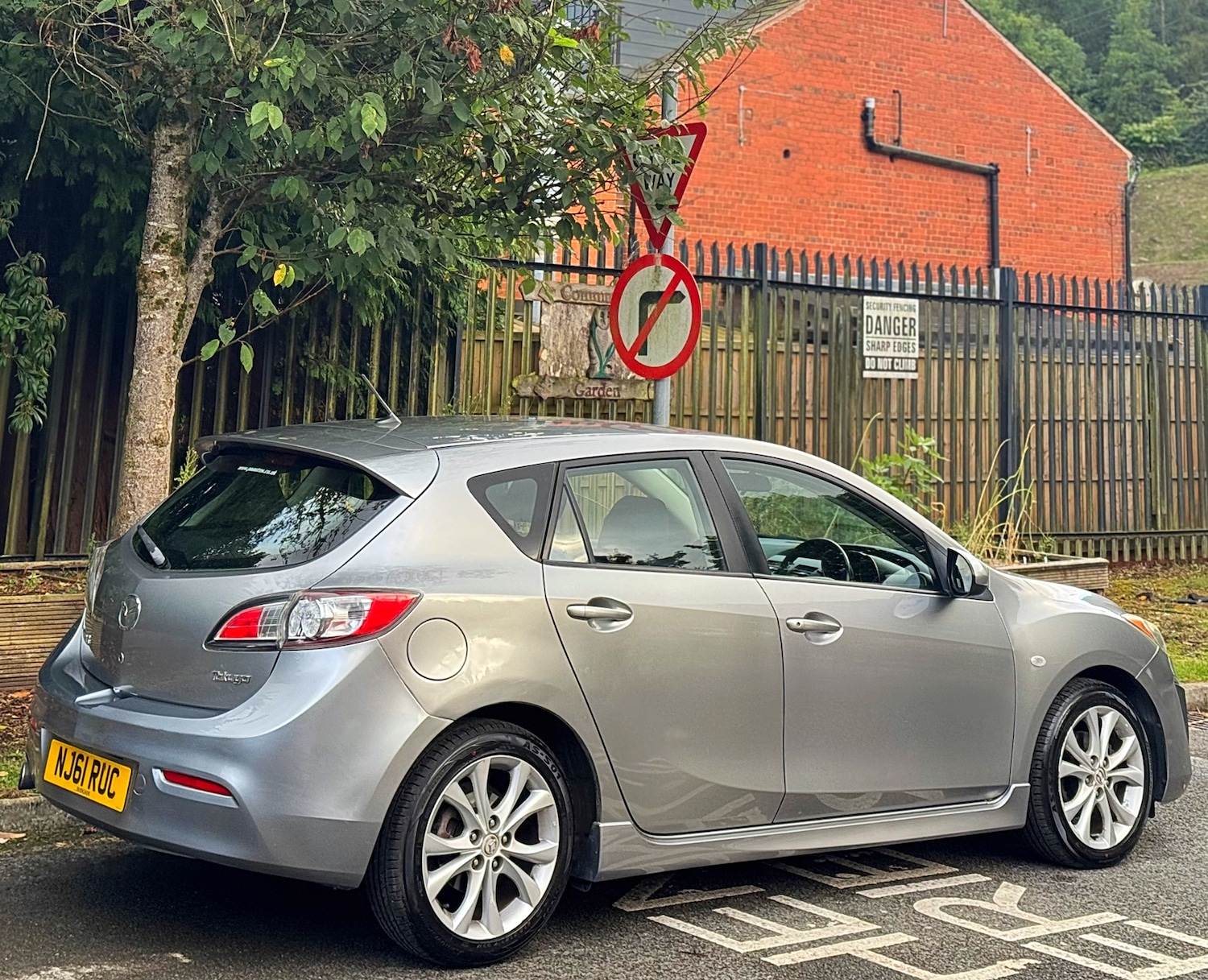 Vehicle 22