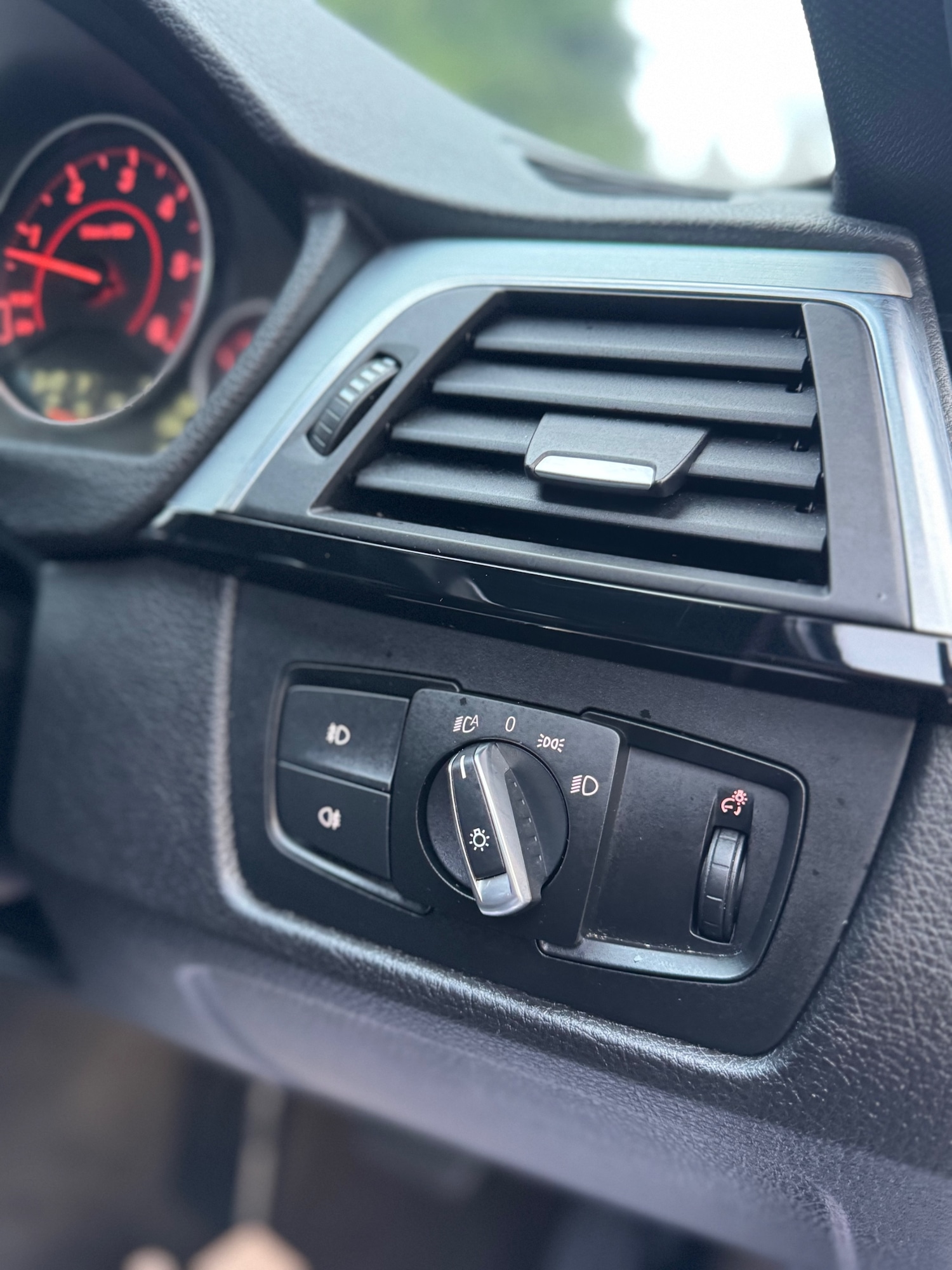 Used BMW 3 Series 2017 for sale - 77560079: Photo 51