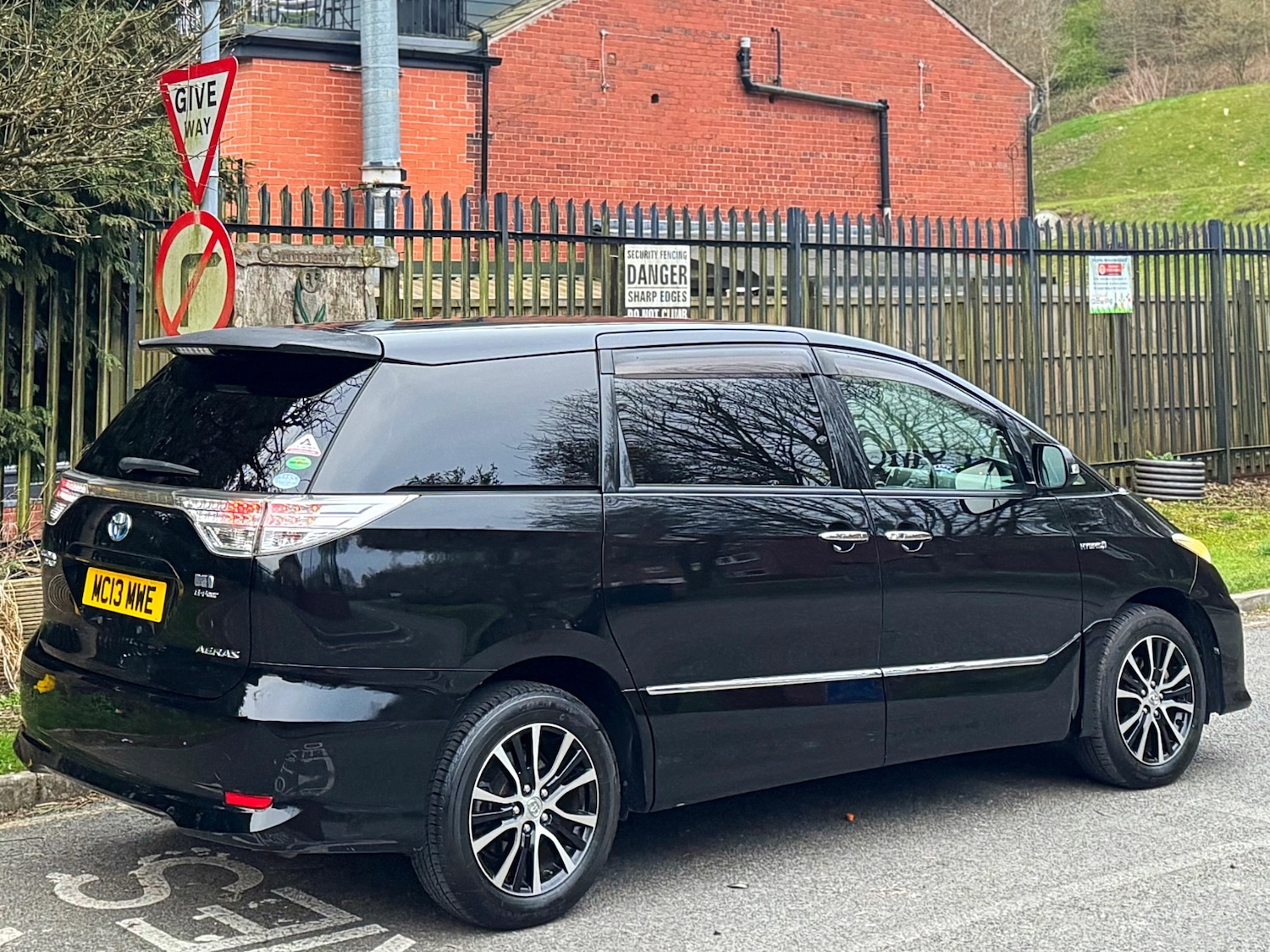 Used Toyota Estima 2026 for sale - 77994753: Photo 25