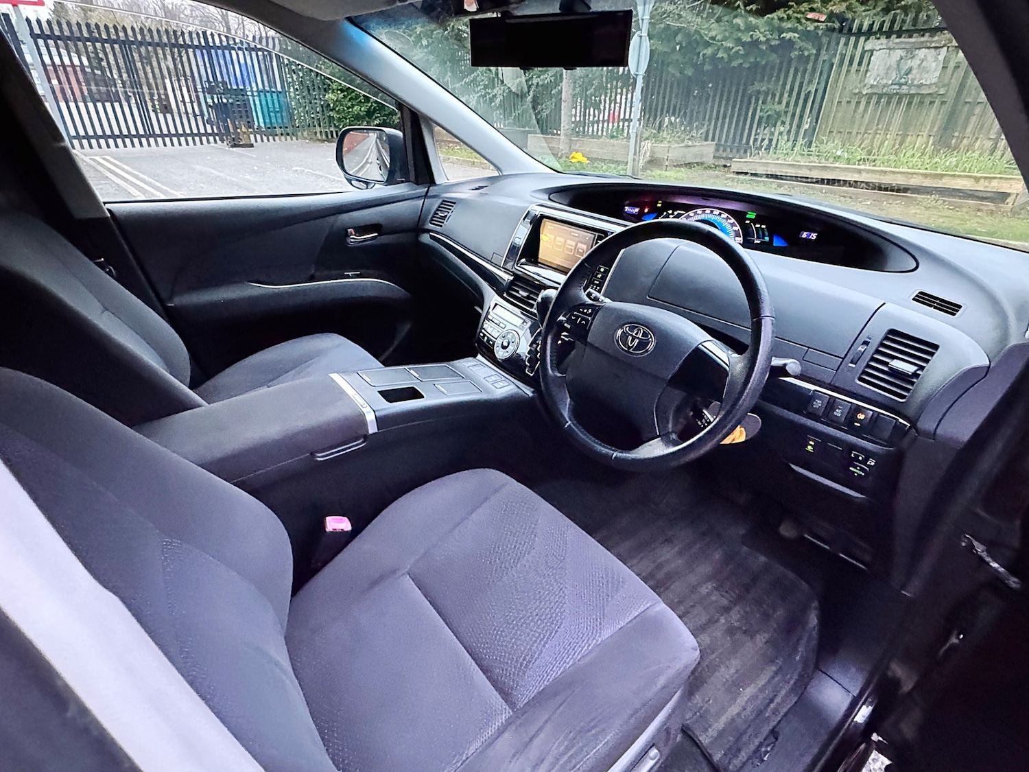 Used Toyota Estima 2026 for sale - 77994753: Photo 32