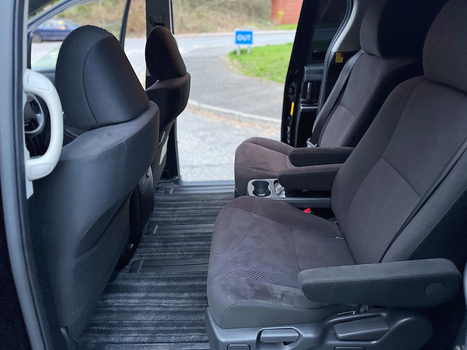 Used Toyota Estima 2026 for sale - 77994753: Photo 40