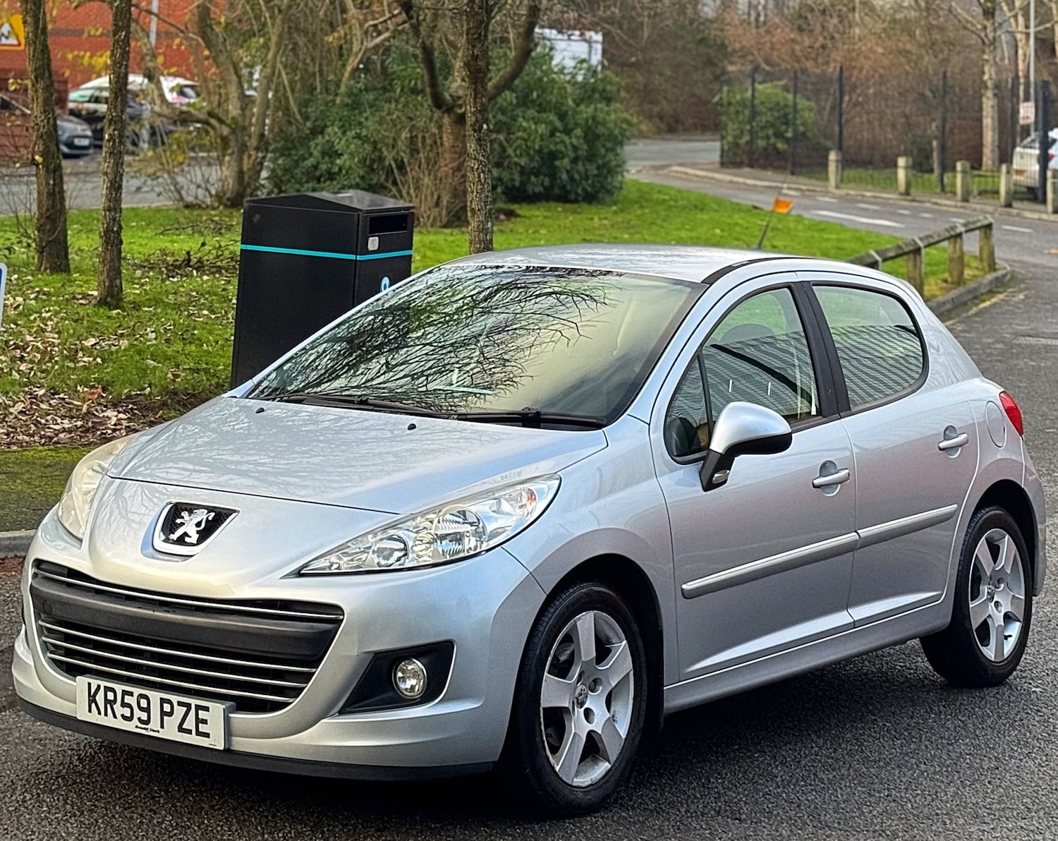Used Peugeot 207 2009 for sale - 76904944: Photo 11