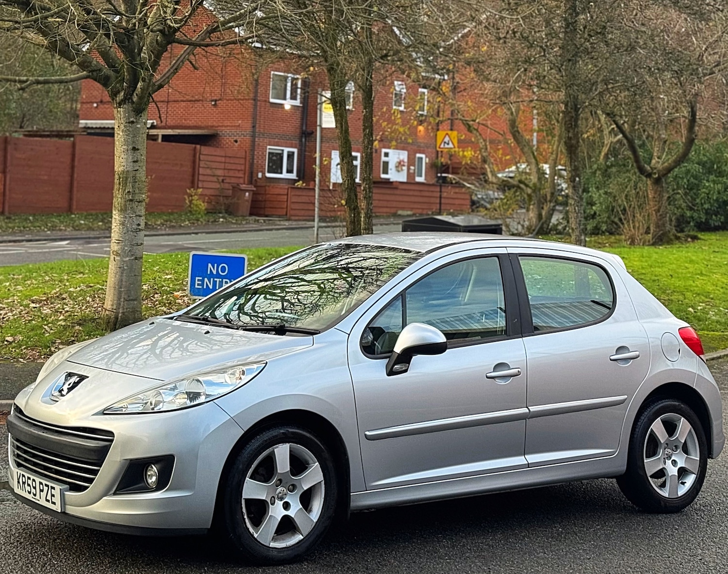 Used Peugeot 207 2009 for sale - 76904944: Photo 12