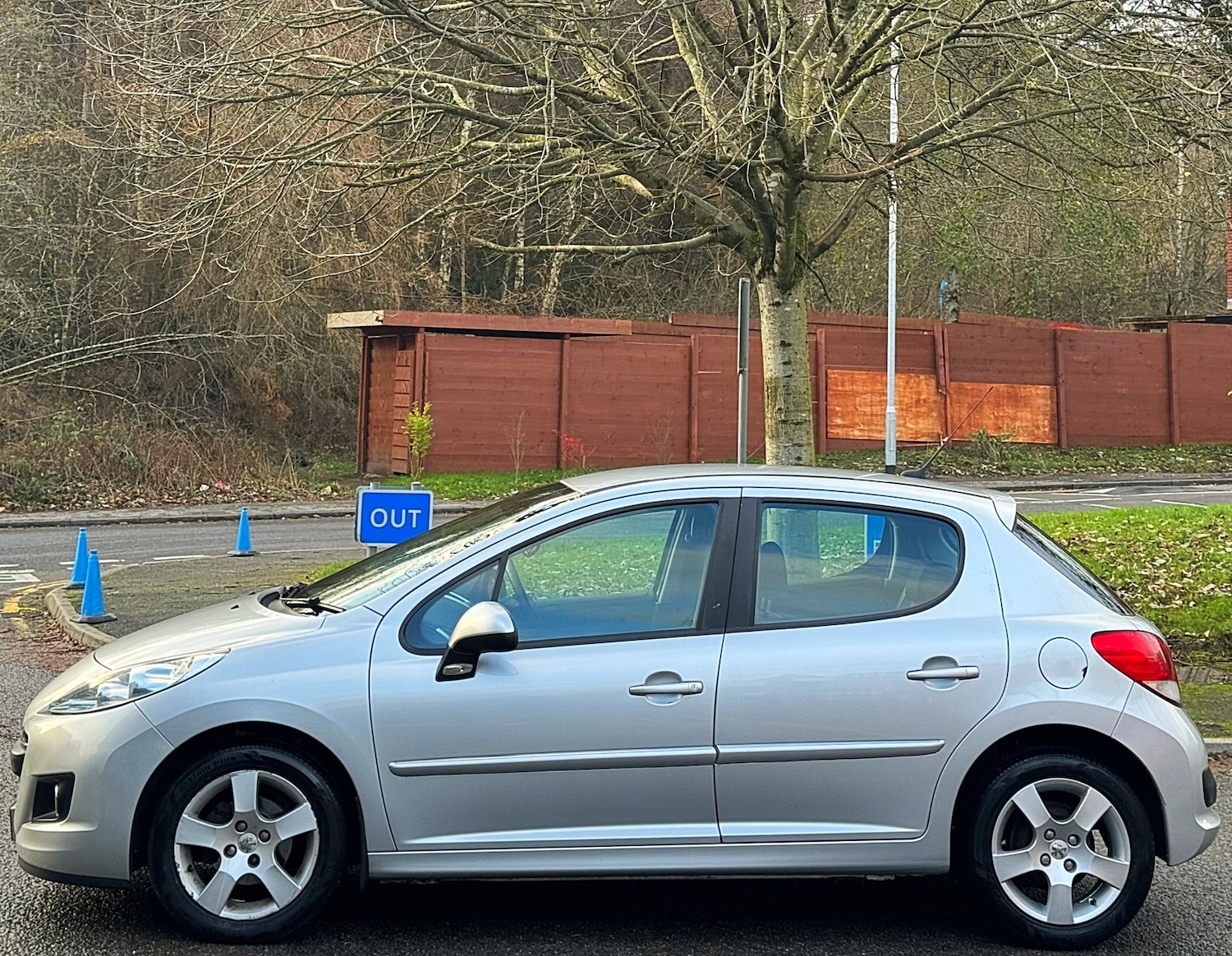 Used Peugeot 207 2009 for sale - 76904944: Photo 14
