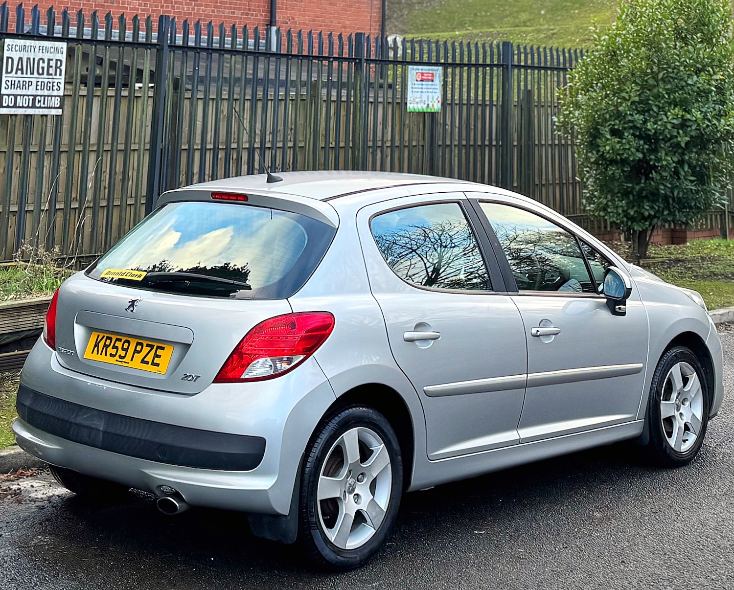 Used Peugeot 207 2009 for sale - 76904944: Photo 15