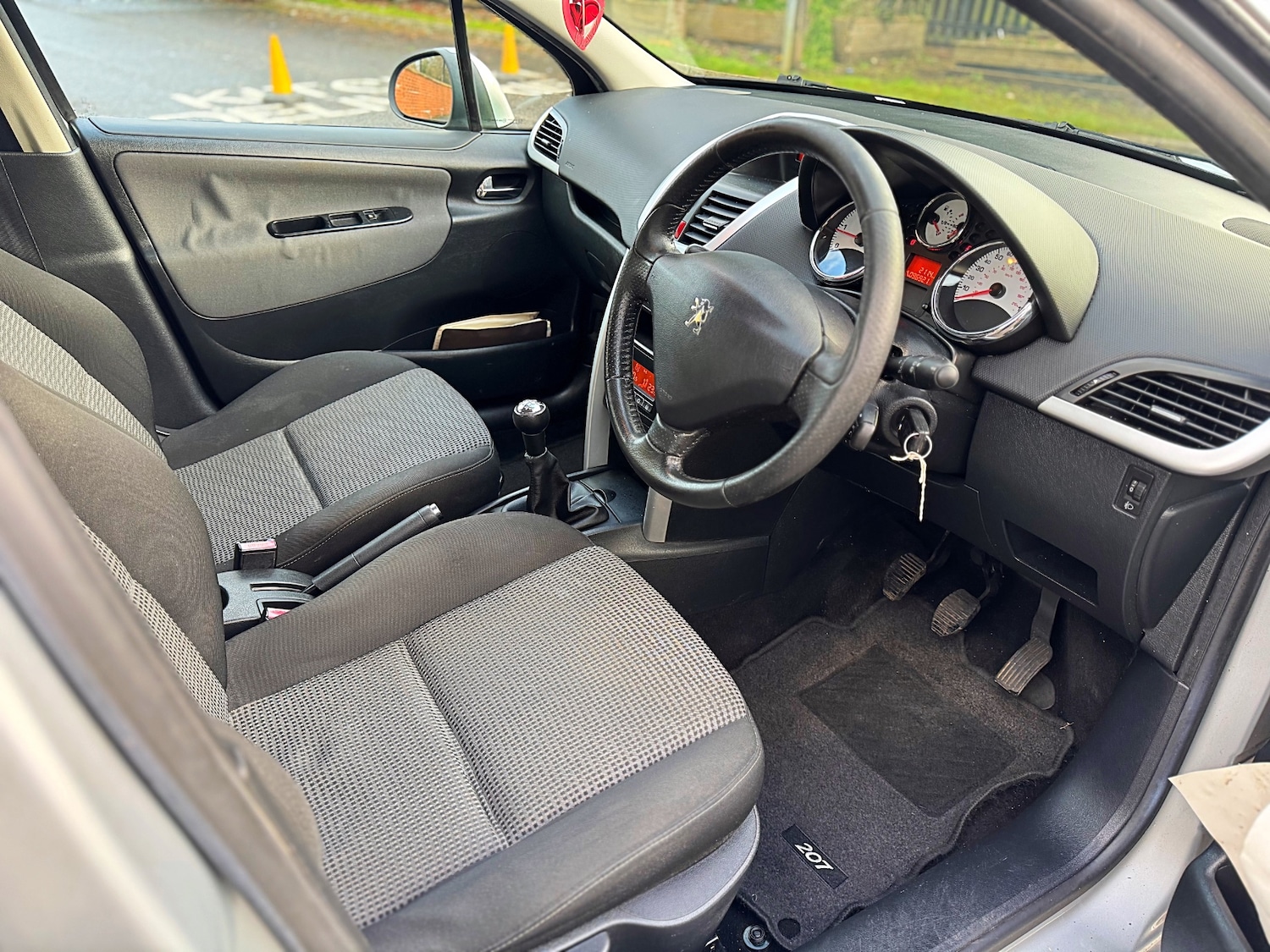 Used Peugeot 207 2009 for sale - 76904944: Photo 19