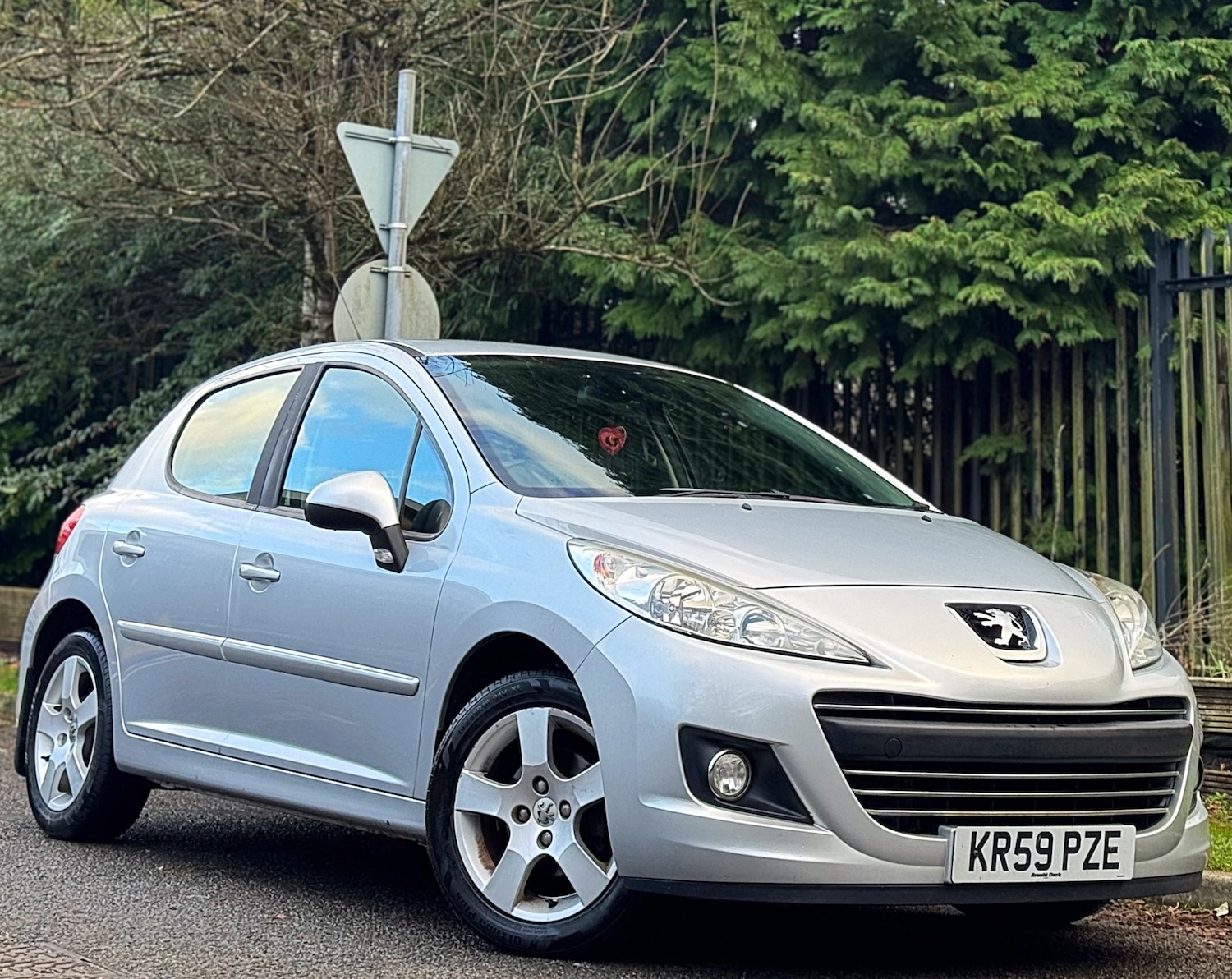 Used Peugeot 207 2009 for sale - 76904944: Photo 3