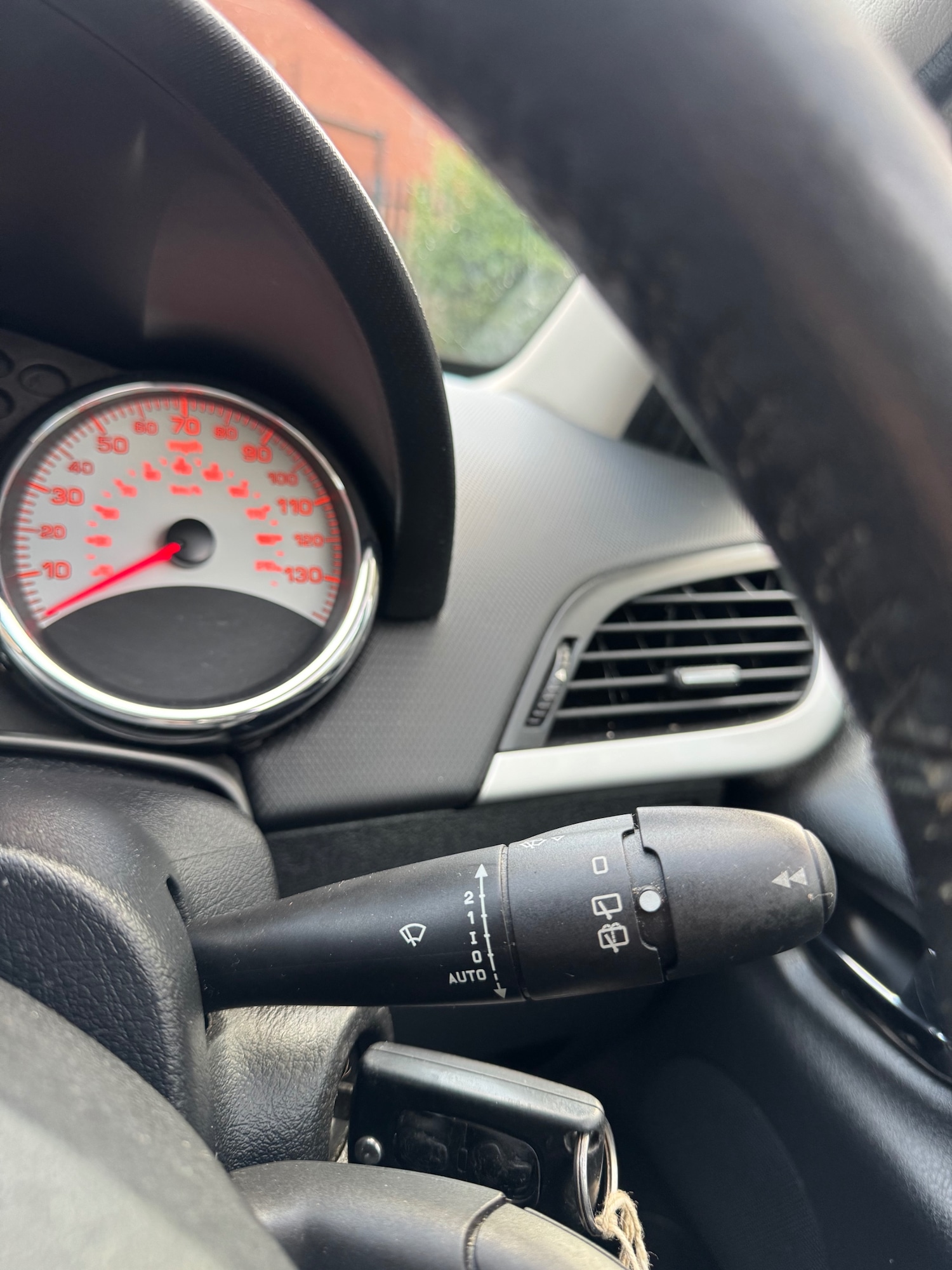 Used Peugeot 207 2009 for sale - 76904944: Photo 37