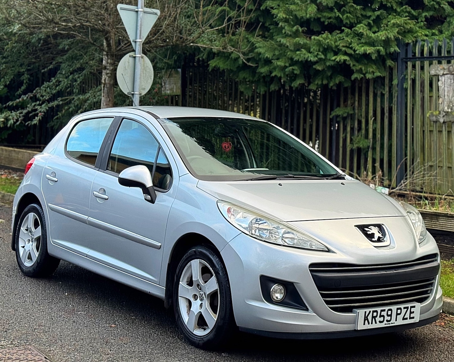 Used Peugeot 207 2009 for sale - 76904944: Photo 5
