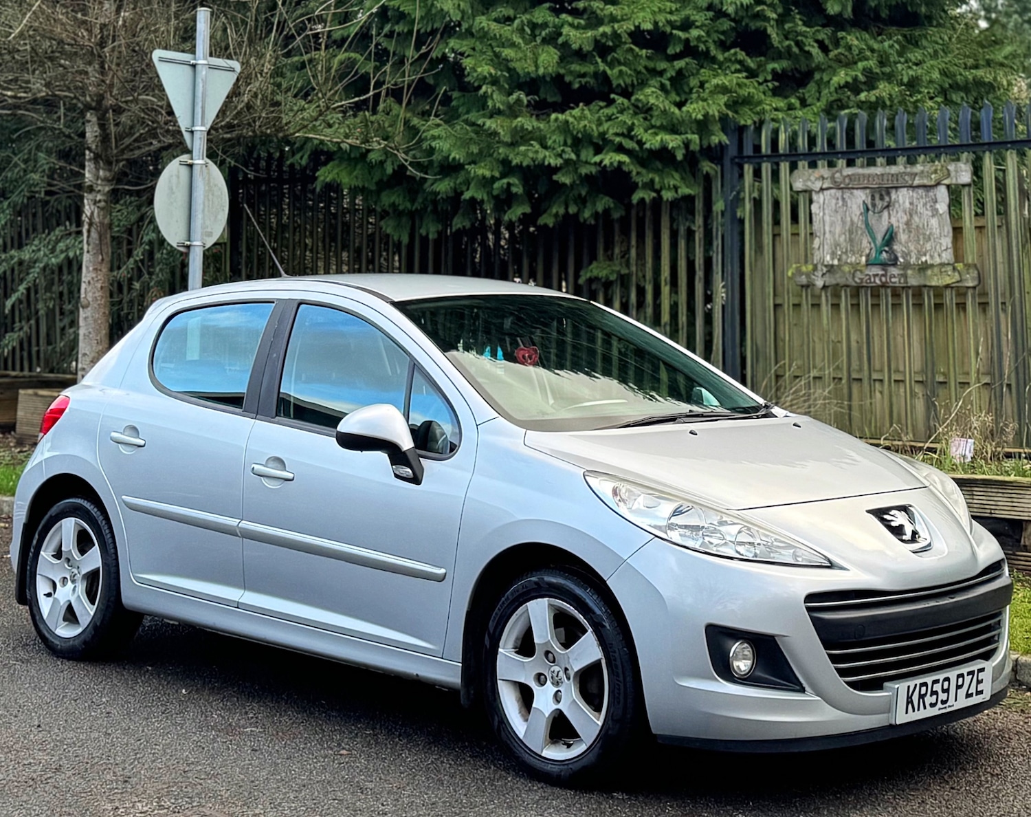 Used Peugeot 207 2009 for sale - 76904944: Photo 6