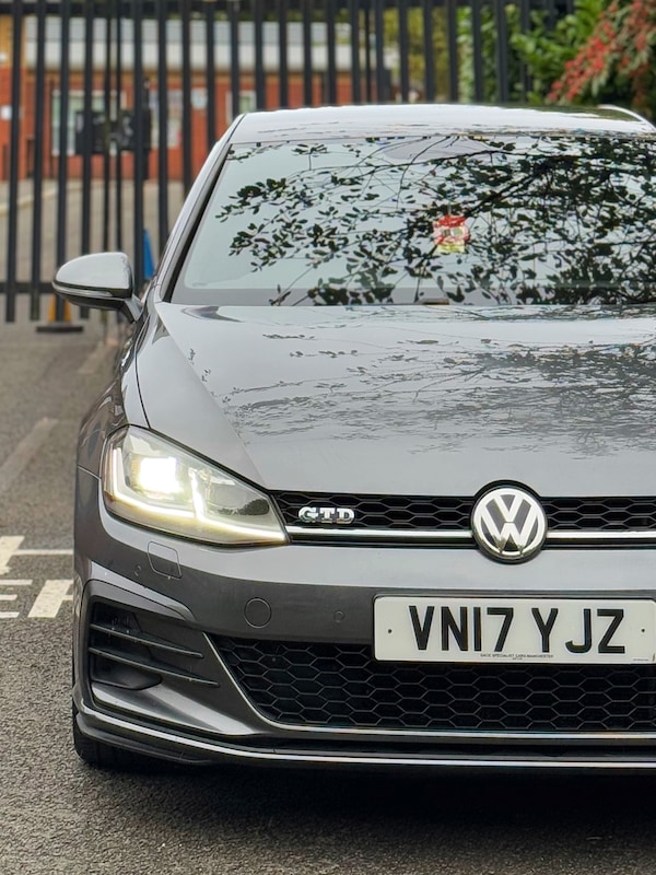 Used Volkswagen Golf 2017 for sale - 76249872: Photo 10