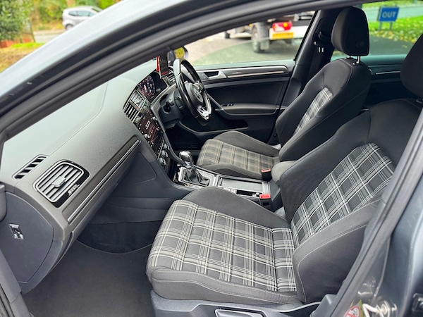 Used Volkswagen Golf 2017 for sale - 76249872: Photo 36