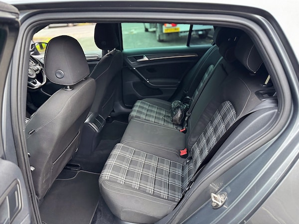 Used Volkswagen Golf 2017 for sale - 76249872: Photo 38