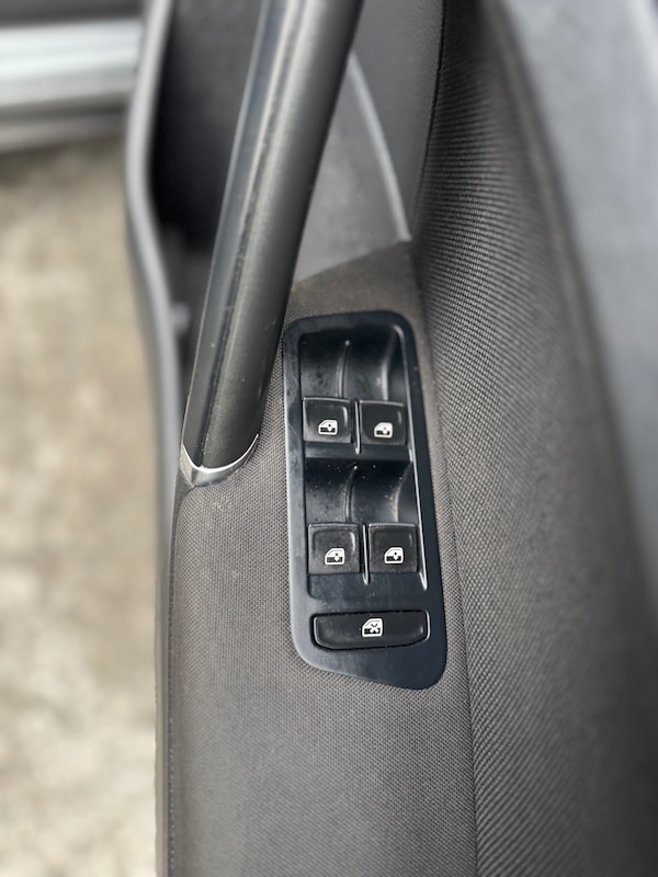 Used Volkswagen Golf 2017 for sale - 76249872: Photo 44