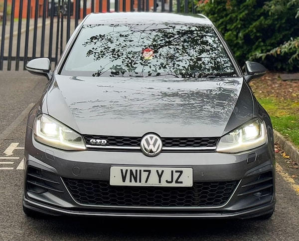 Used Volkswagen Golf 2017 for sale - 76249872: Photo 8