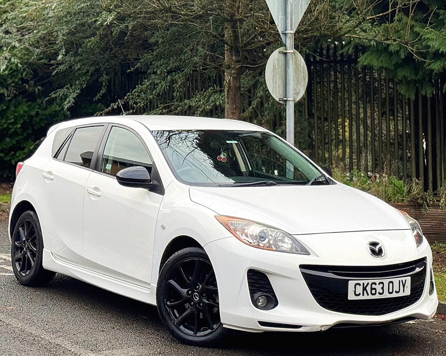 Used Mazda Mazda3 2013 for sale - 76940219: Photo 3