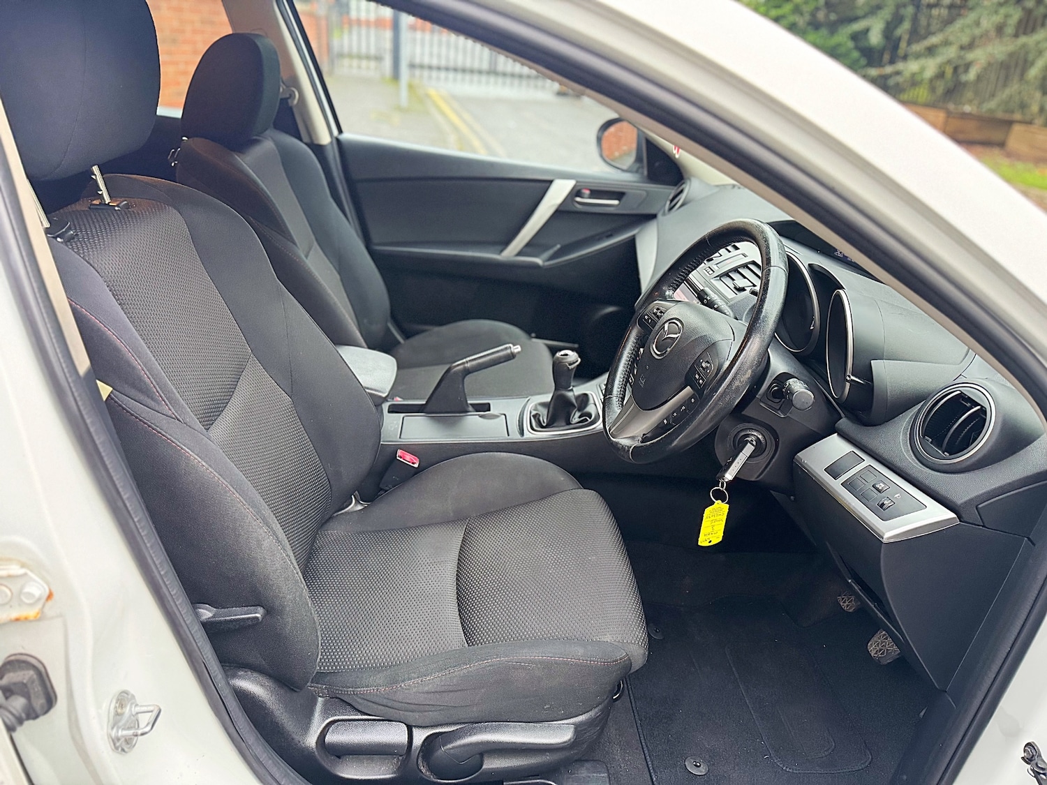 Used Mazda Mazda3 2013 for sale - 76940219: Photo 31