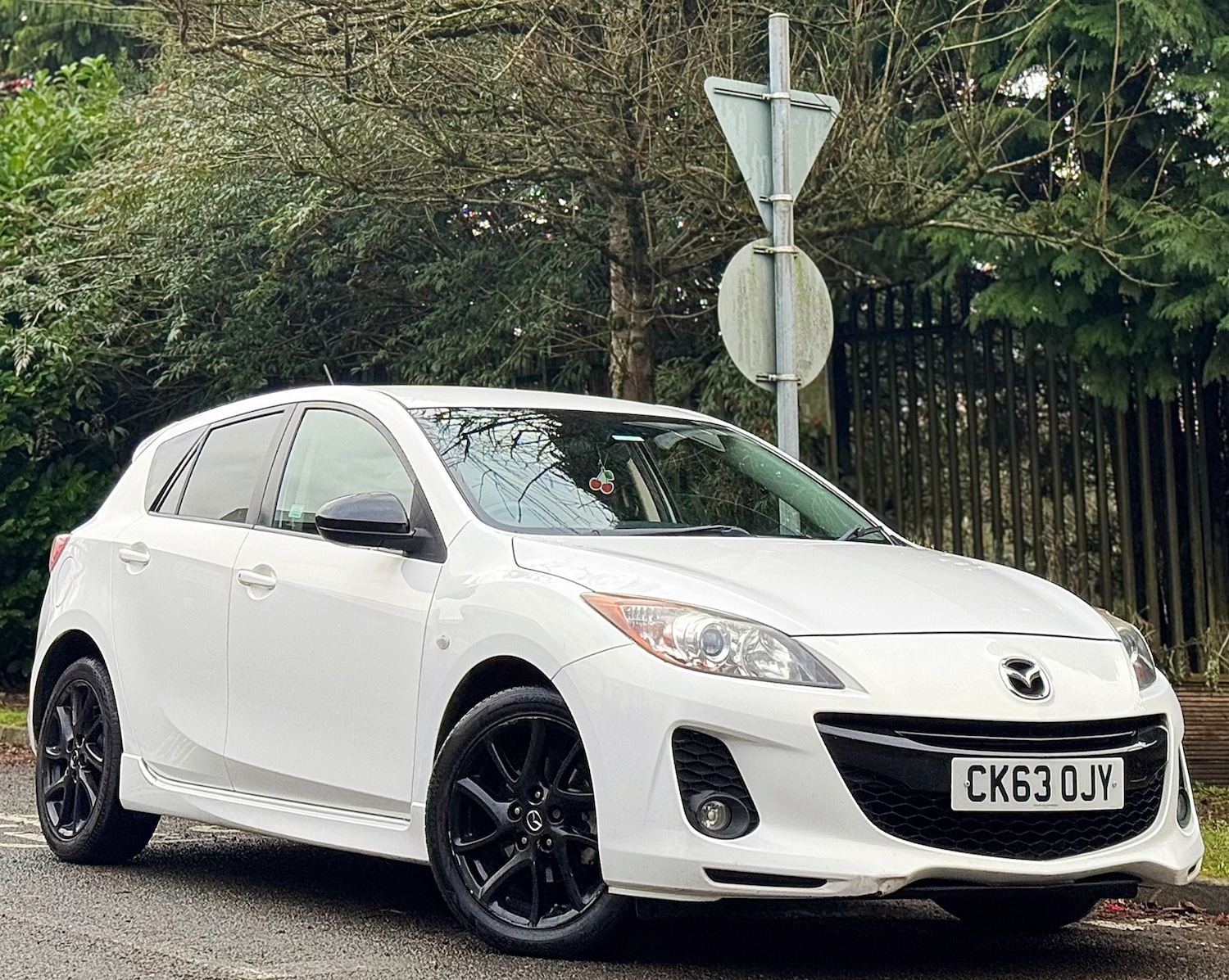 Used Mazda Mazda3 2013 for sale - 76940219: Photo 4