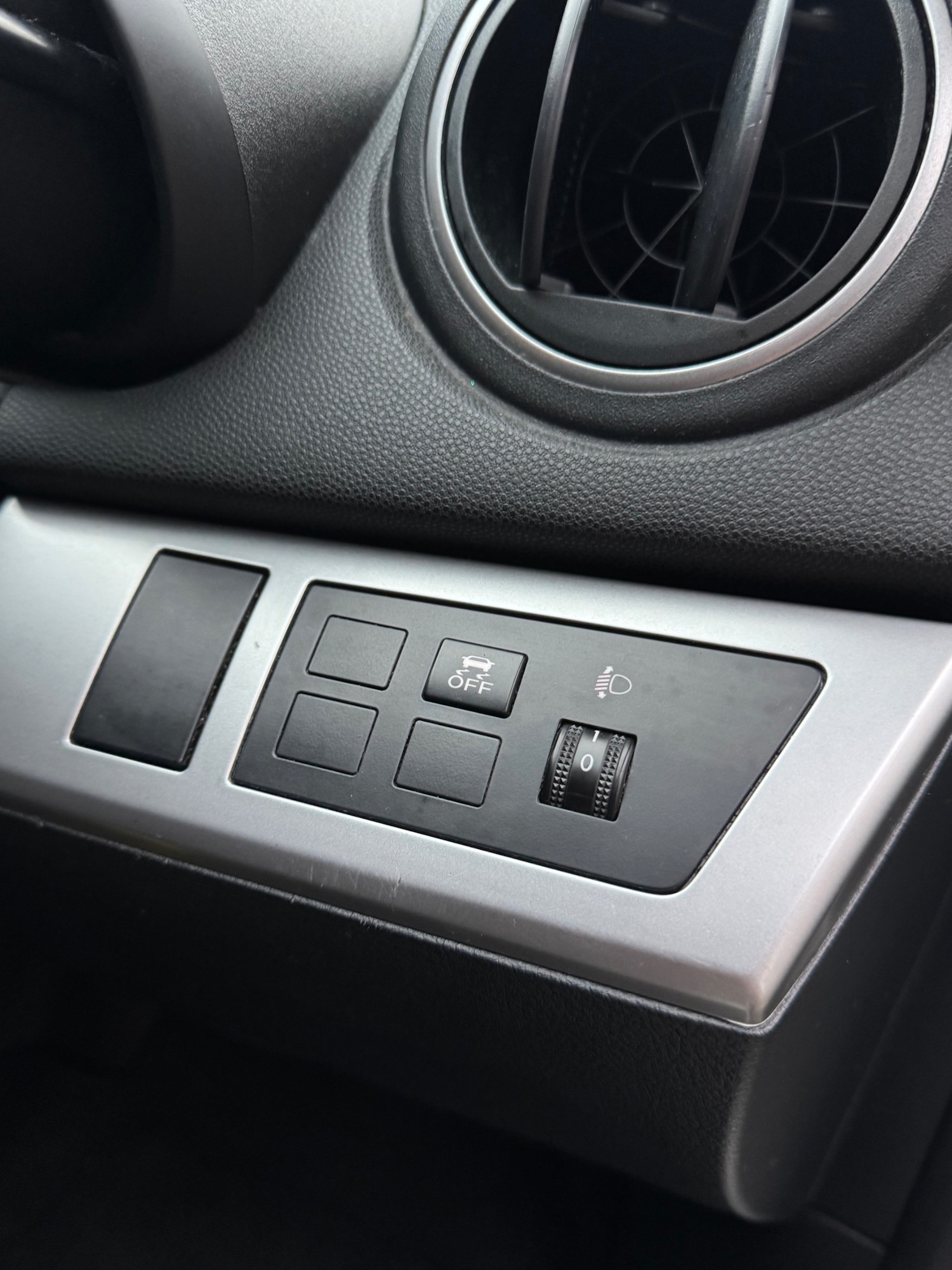 Used Mazda Mazda3 2013 for sale - 76940219: Photo 45