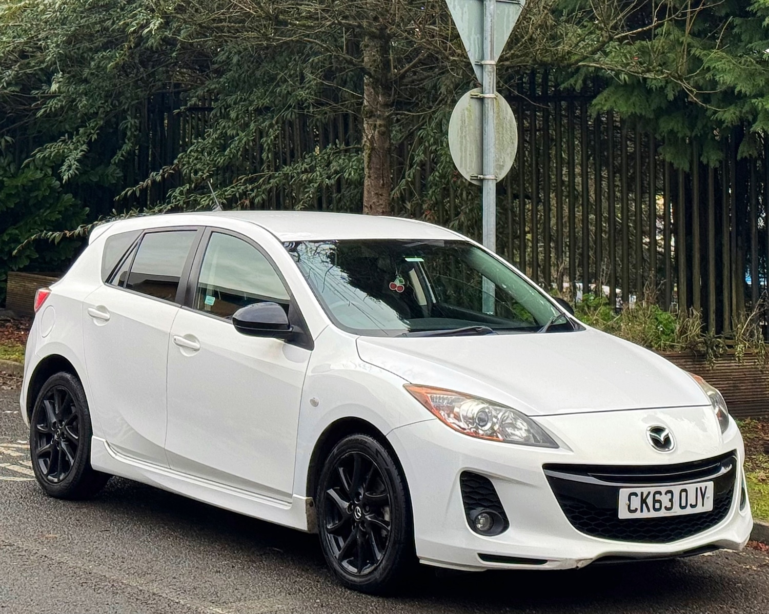 Used Mazda Mazda3 2013 for sale - 76940219: Photo 5