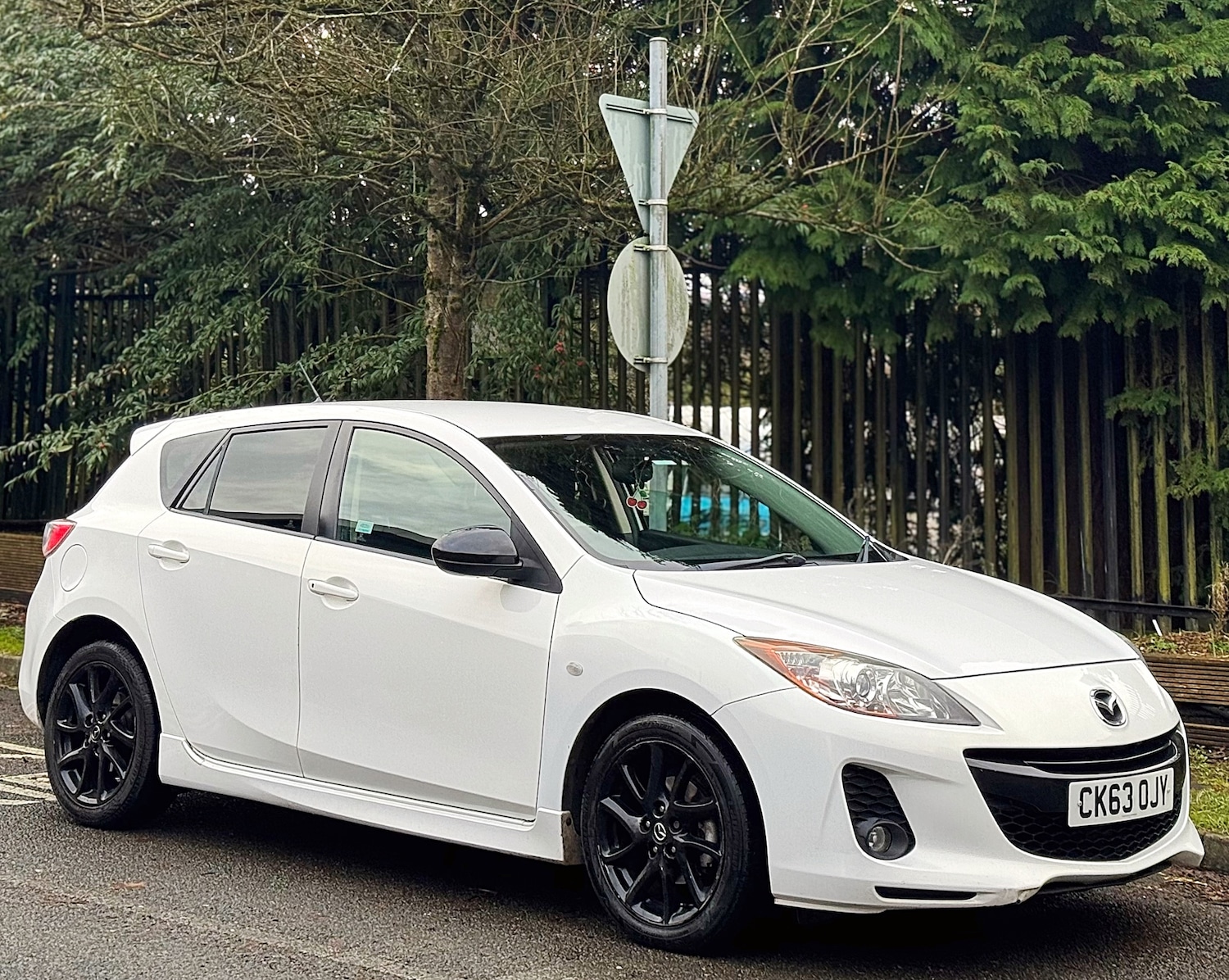 Used Mazda Mazda3 2013 for sale - 76940219: Photo 8