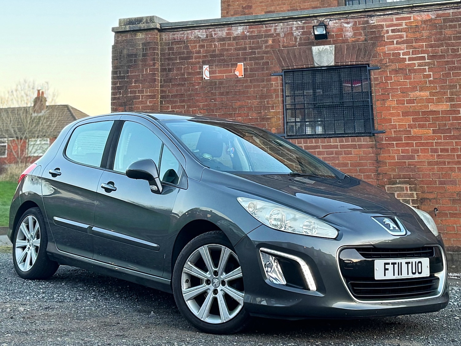 Used Peugeot 308 2011 for sale - 77103718: Photo 3