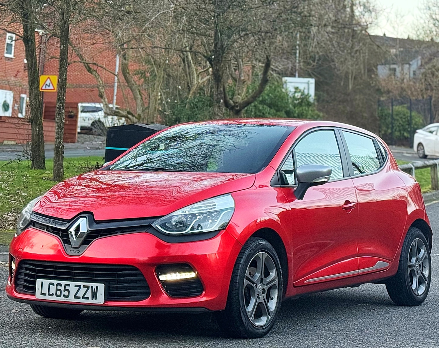 Used Renault Clio 2015 for sale - 77100685: Photo 17