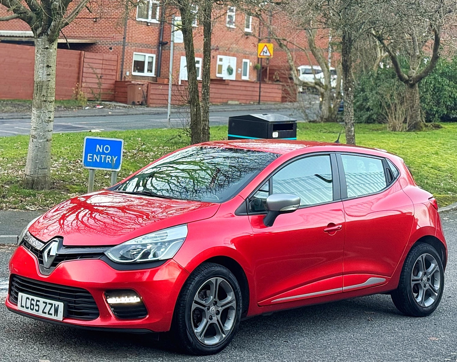 Used Renault Clio 2015 for sale - 77100685: Photo 18