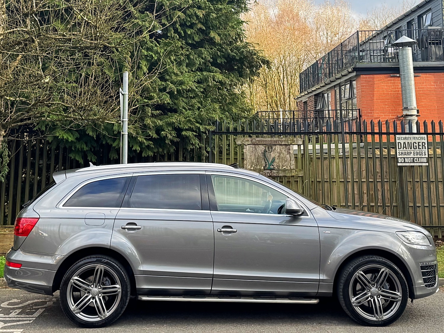 Used Audi Q7 2014 for sale - 77841864: Photo 24