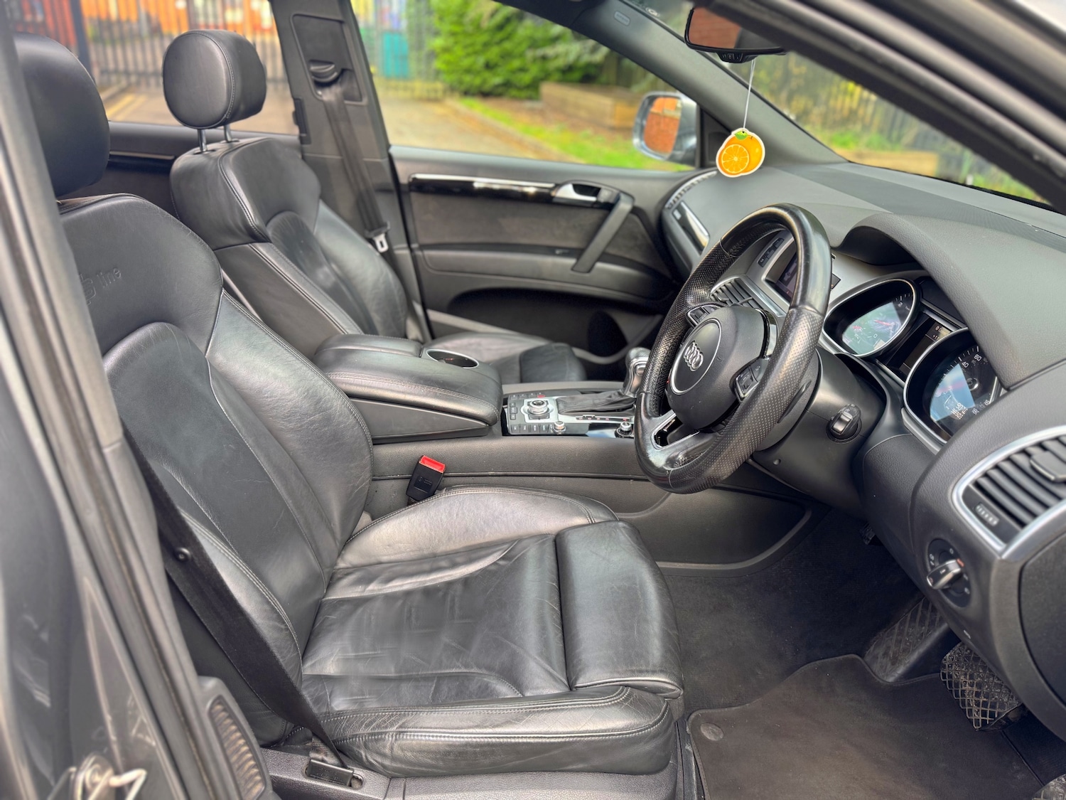 Used Audi Q7 2014 for sale - 77841864: Photo 37