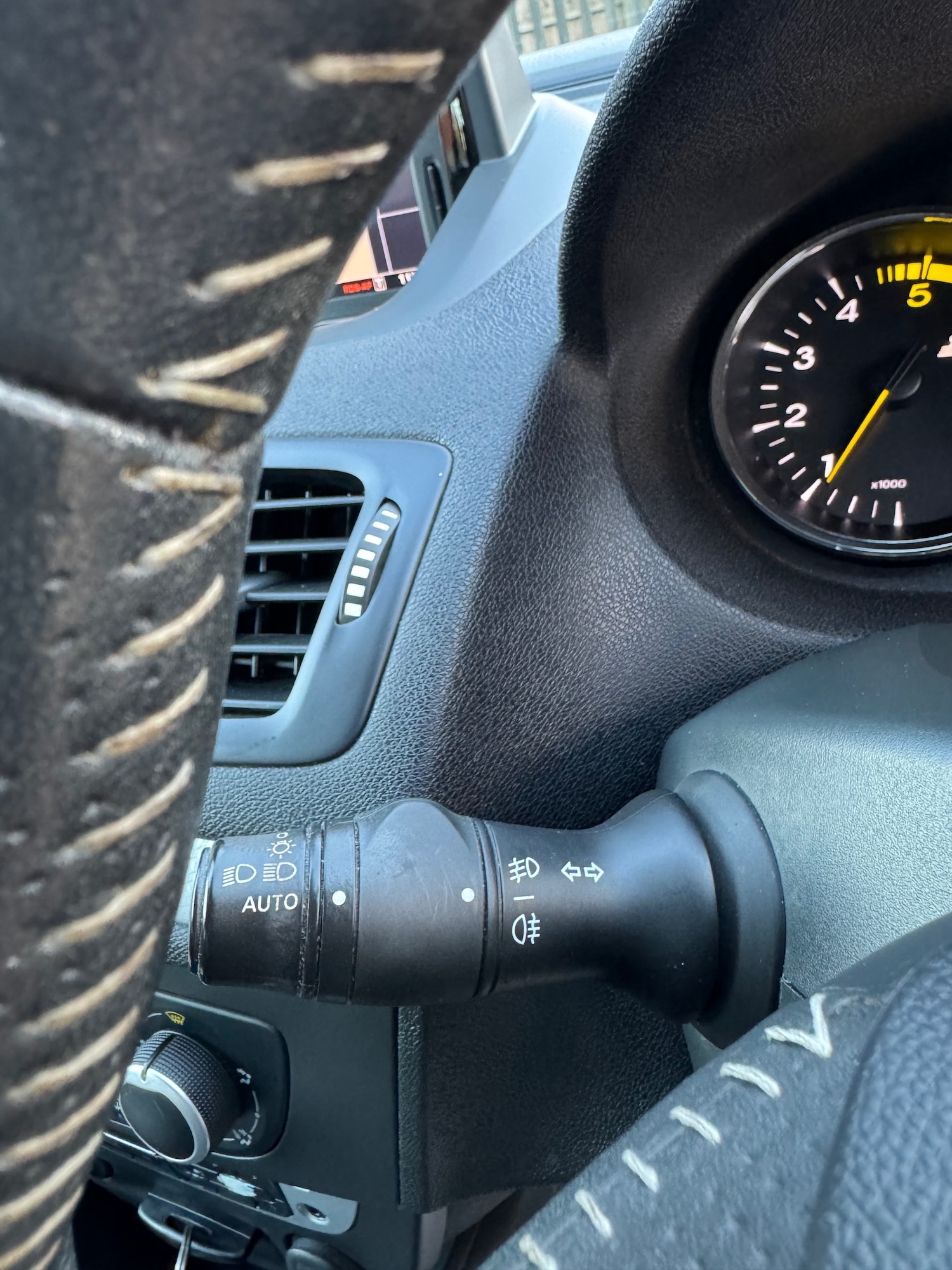 Used Renault Megane 2012 for sale - 76526686: Photo 47