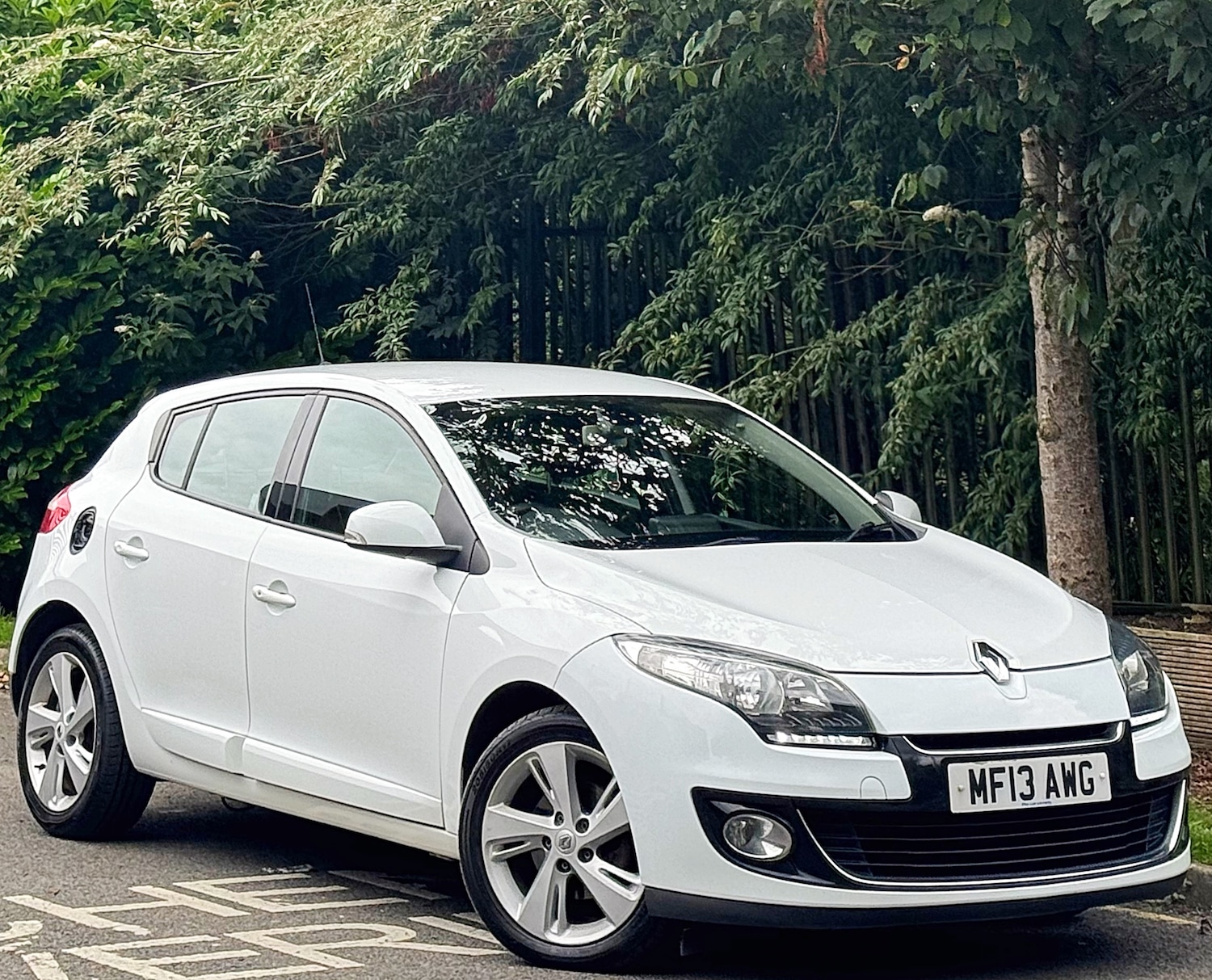 Used Renault Megane 2013 for sale - 75450083: Photo 2