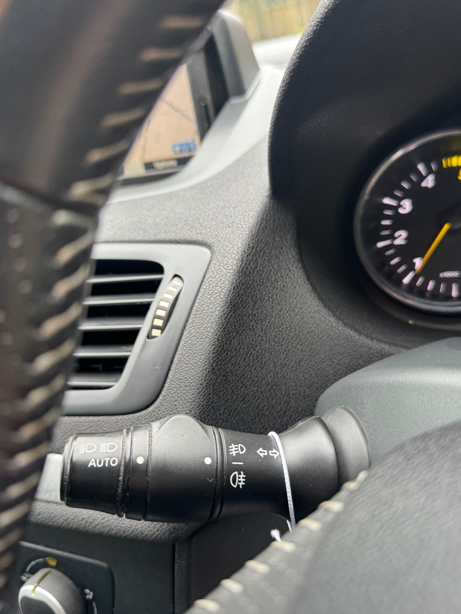 Used Renault Megane 2013 for sale - 75450083: Photo 47