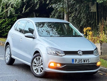 Used Volkswagen Polo 2015 for sale - 79427538: Photo