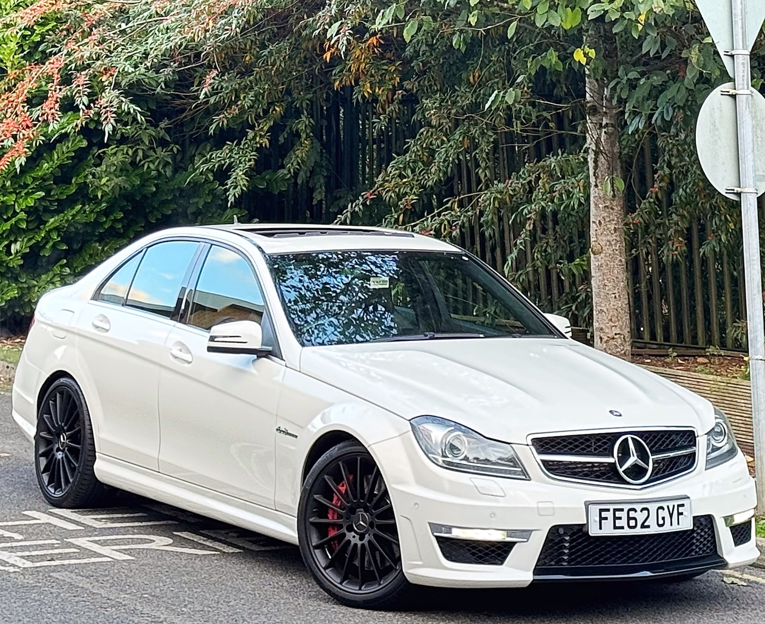 Used Mercedes-Benz C Class 2012 for sale - 76121219: Photo 2