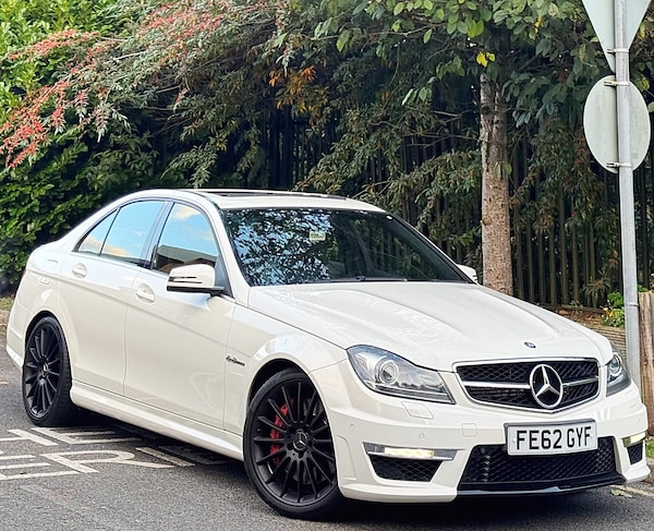 Used Mercedes-Benz C-Class 2012 for sale - 76121219: Photo 3