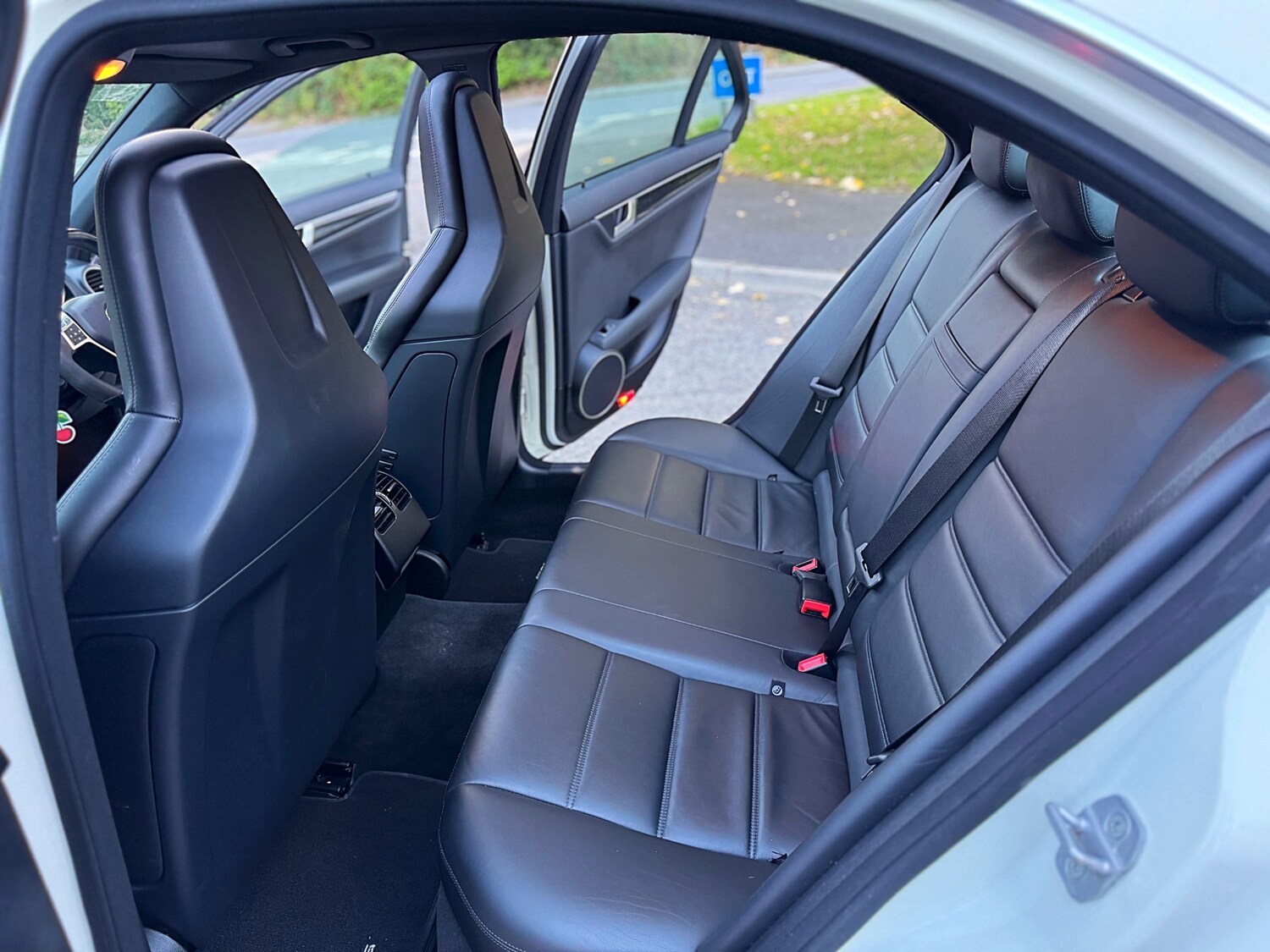 Used Mercedes-Benz C Class 2012 for sale - 76121219: Photo 46