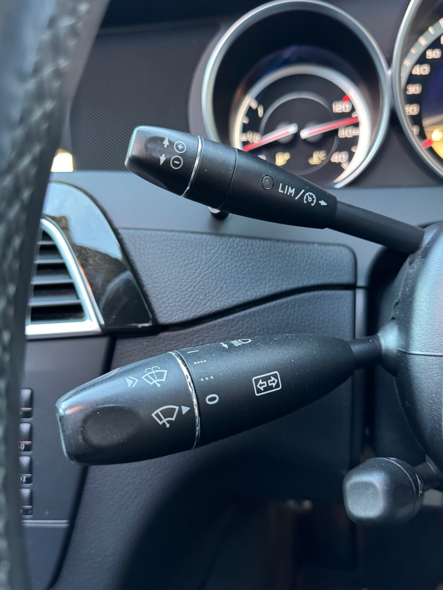 Used Mercedes-Benz C Class 2012 for sale - 76121219: Photo 65