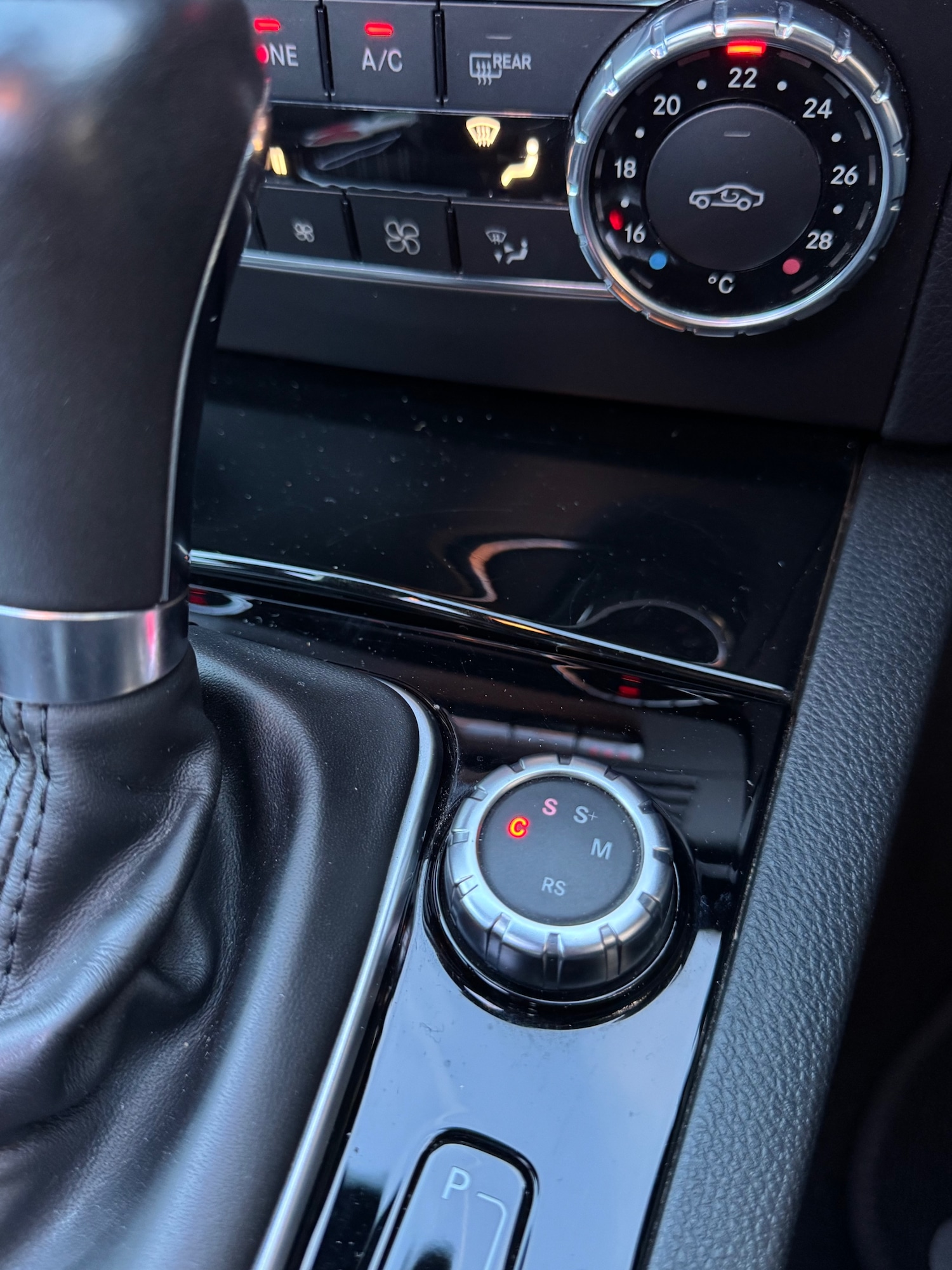 Used Mercedes-Benz C Class 2012 for sale - 76121219: Photo 76