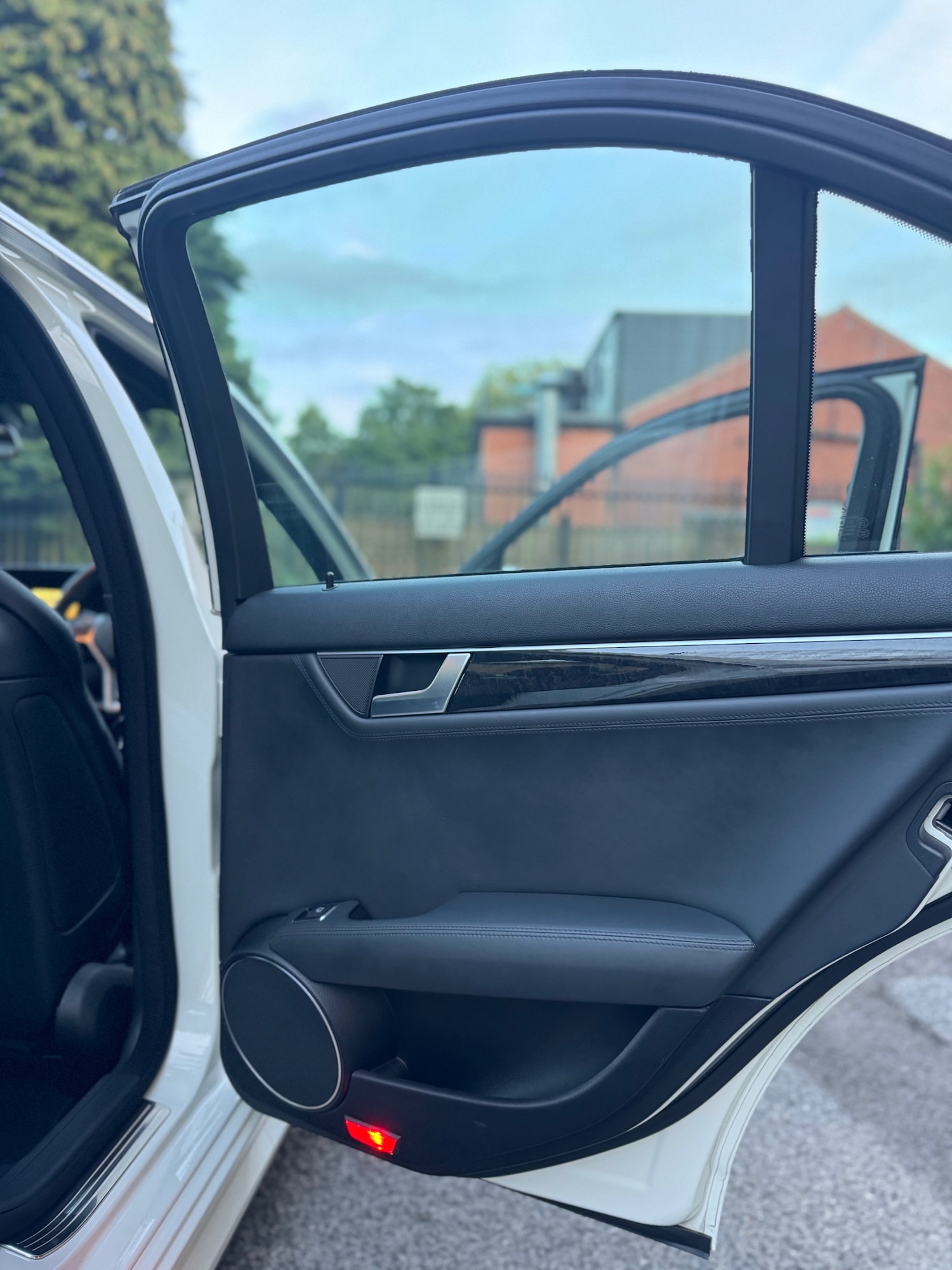 Used Mercedes-Benz C Class 2012 for sale - 76121219: Photo 79