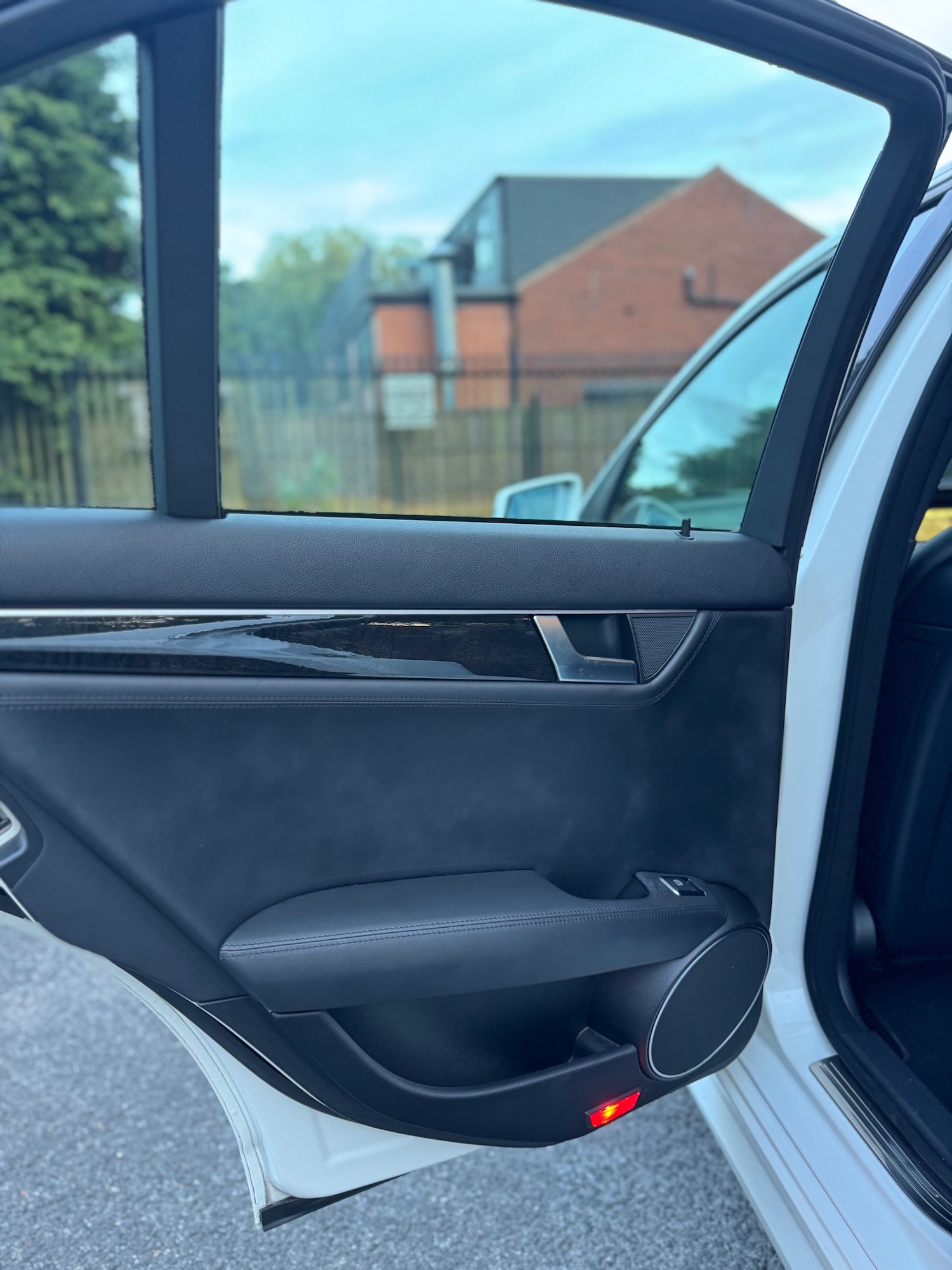 Used Mercedes-Benz C Class 2012 for sale - 76121219: Photo 80